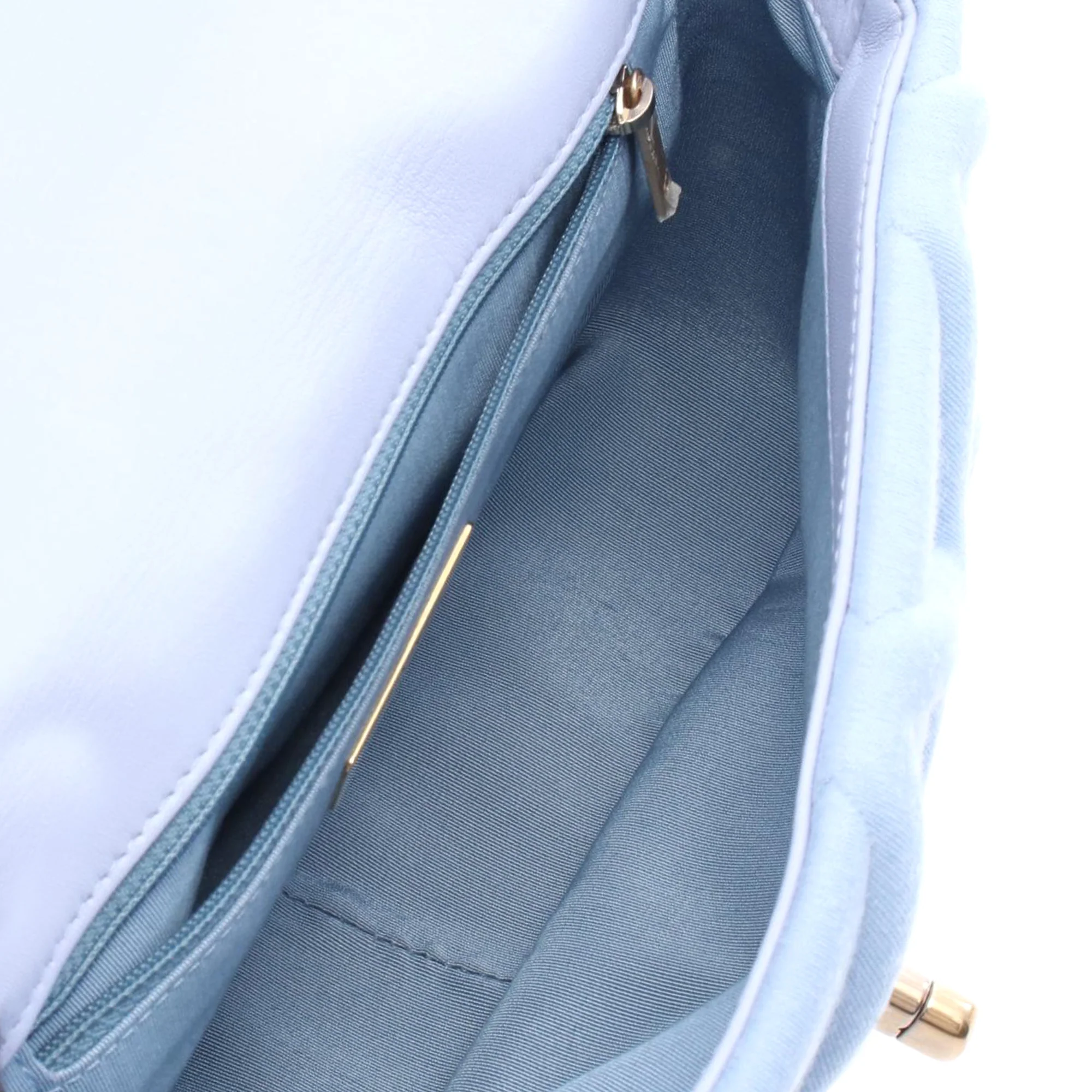 Chanel | Pre-Owned Medium Jersey 19 Flap | Blue - Image 3