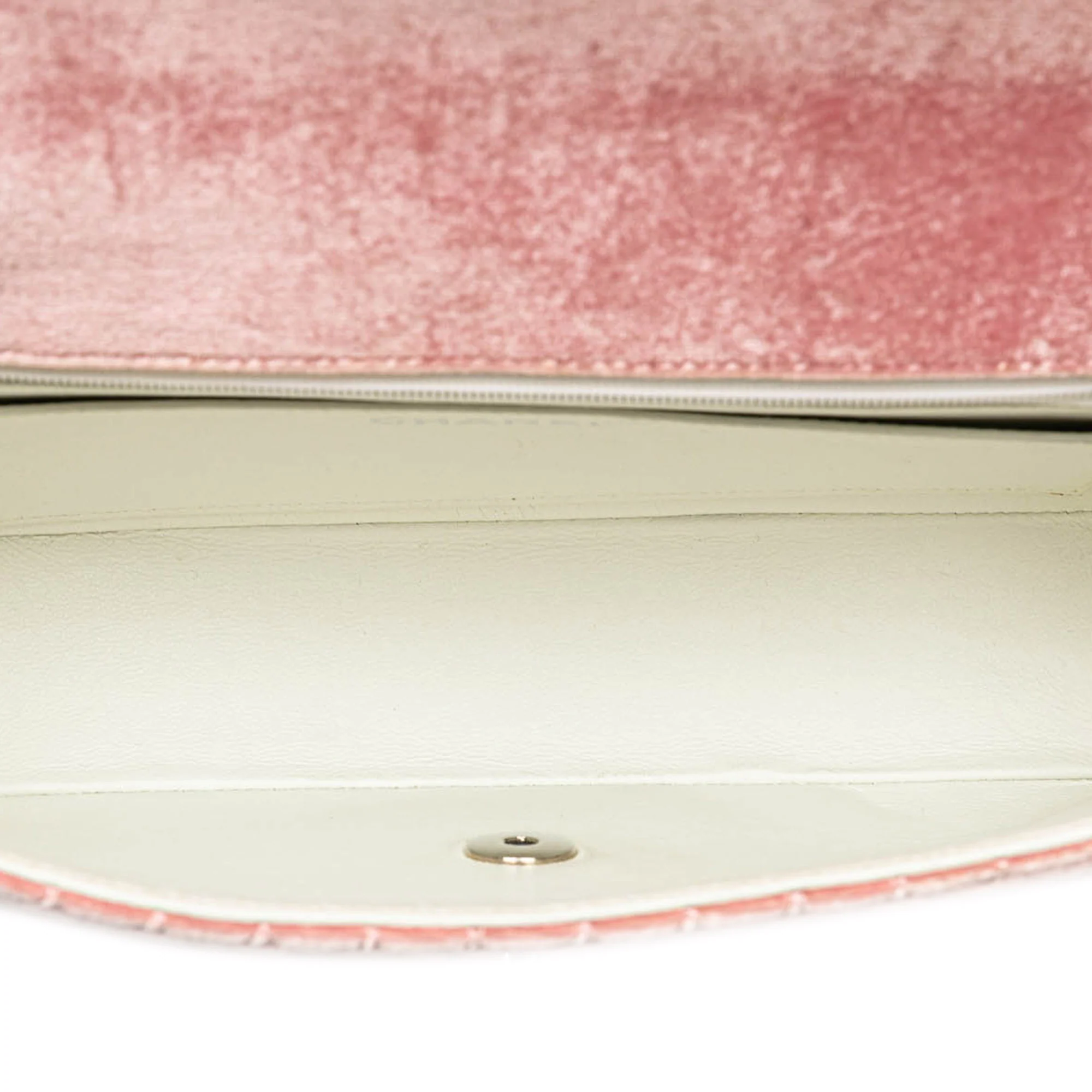 Chanel | Pre-Owned Medium Micro Quilted Velvet CC Flap | Pink - Image 6