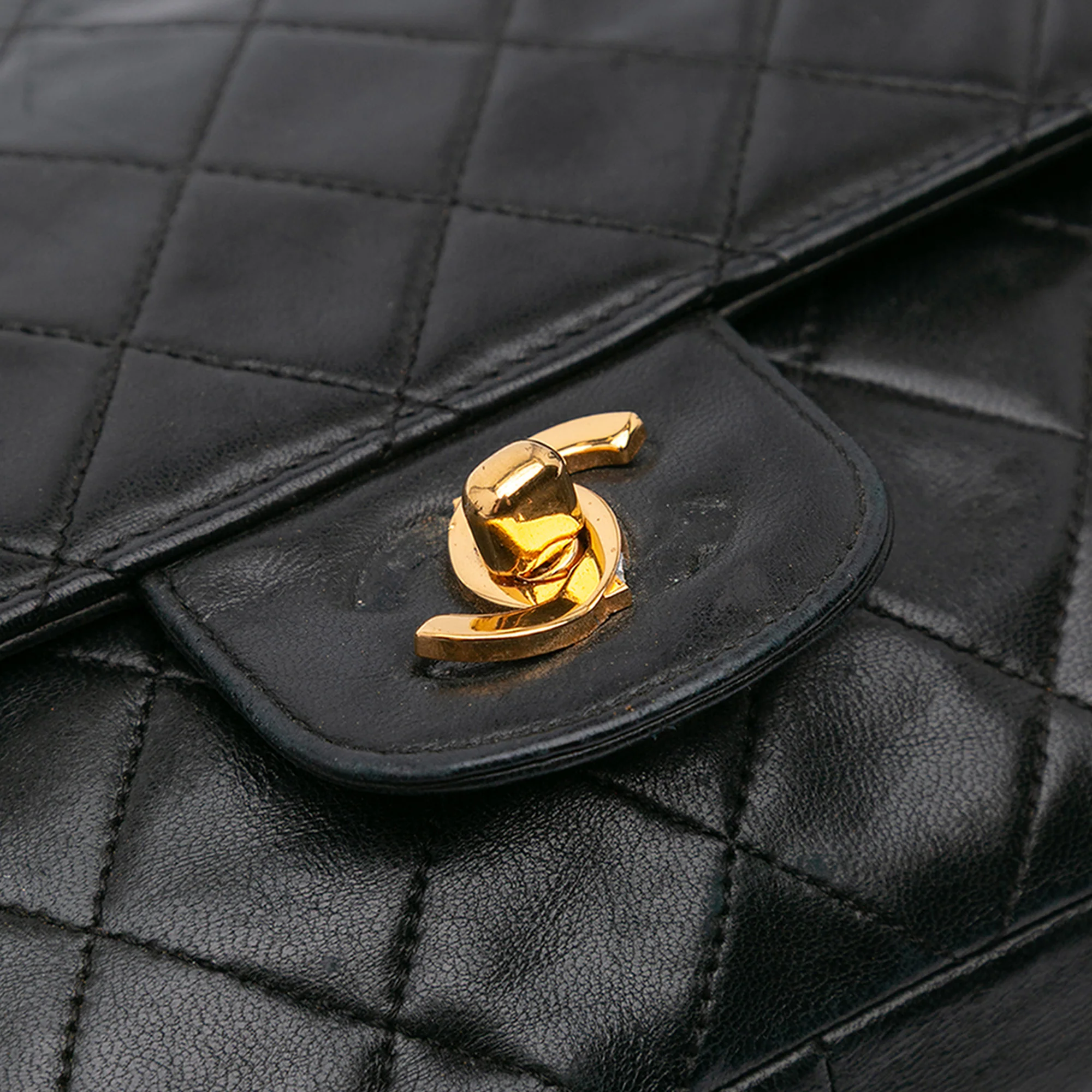 Chanel | Pre-Owned Medium Quilted Lambskin Double Flap | Black - Image 13