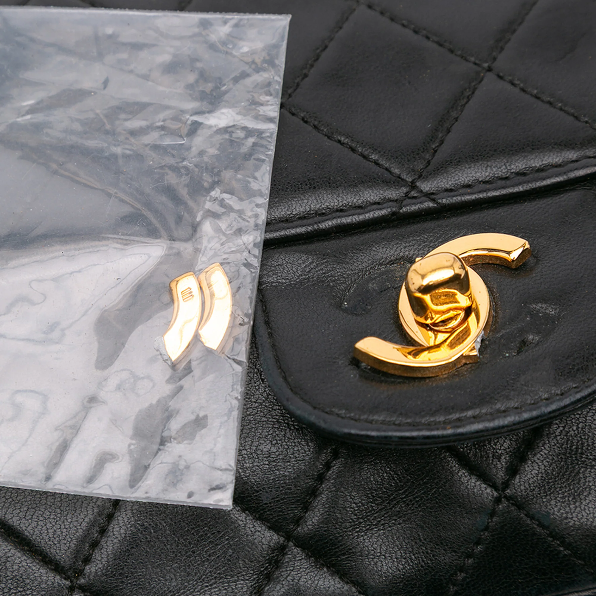 Chanel | Pre-Owned Medium Quilted Lambskin Double Flap | Black - Image 14