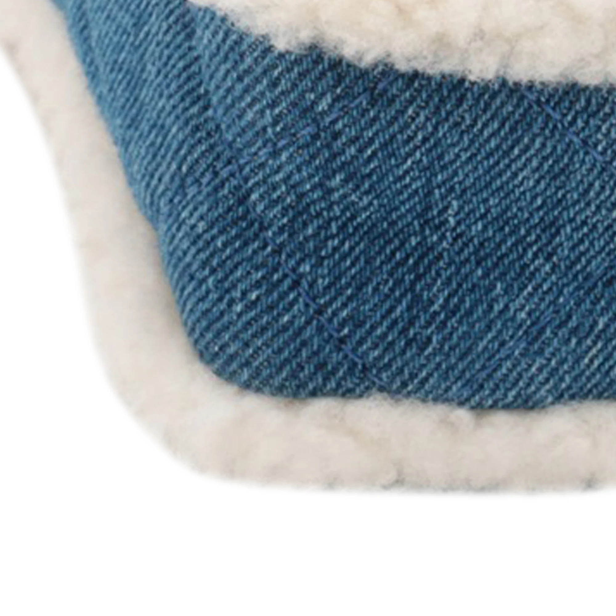 Chanel | Pre-Owned Medium Shearling Denim Egypt Hieroglyph Single Flap | Blue/DenimWhite/Ivory - Image 4