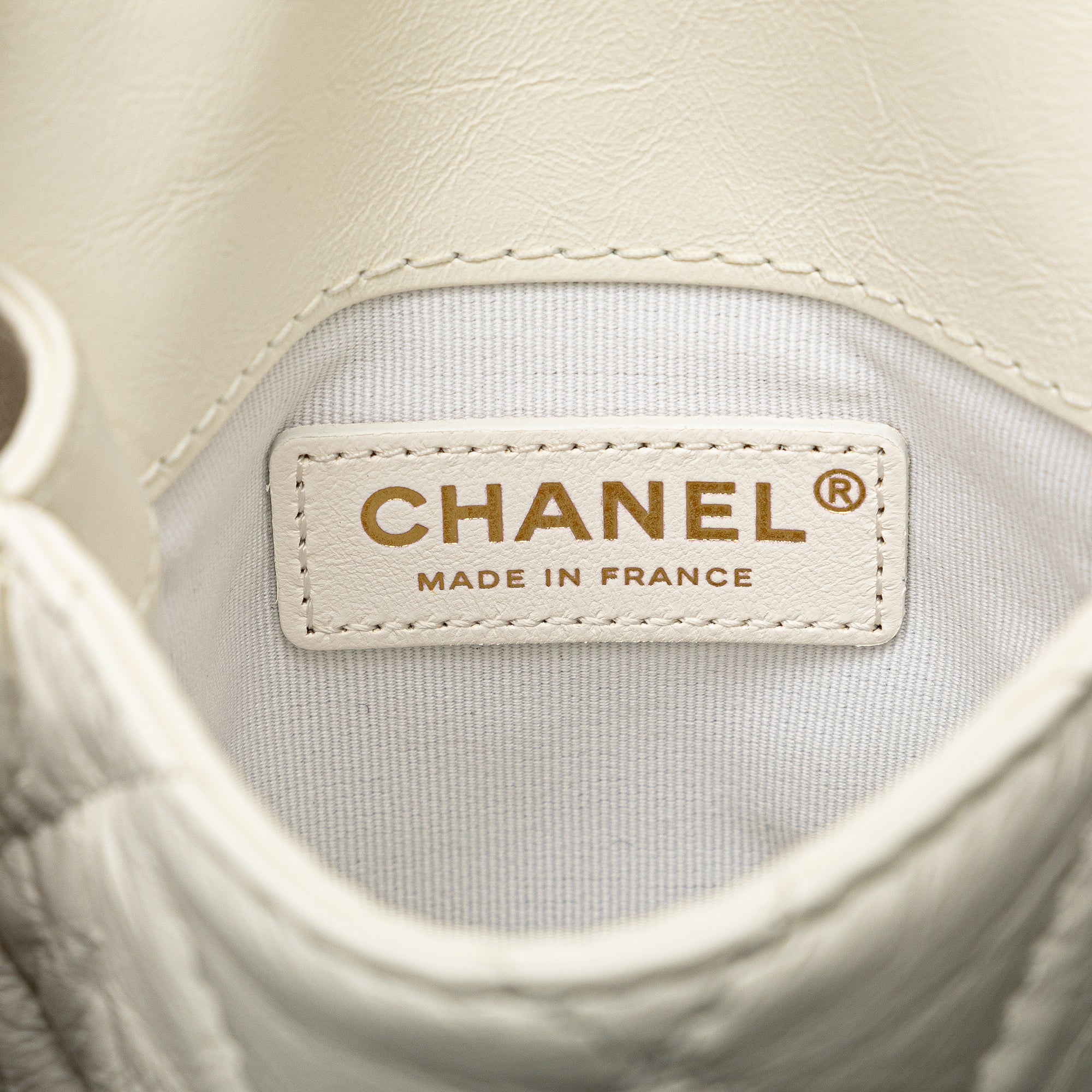 Chanel | Pre-Owned Mini Aged Calfskin City School Flap - II | White/Ivory - Image 6