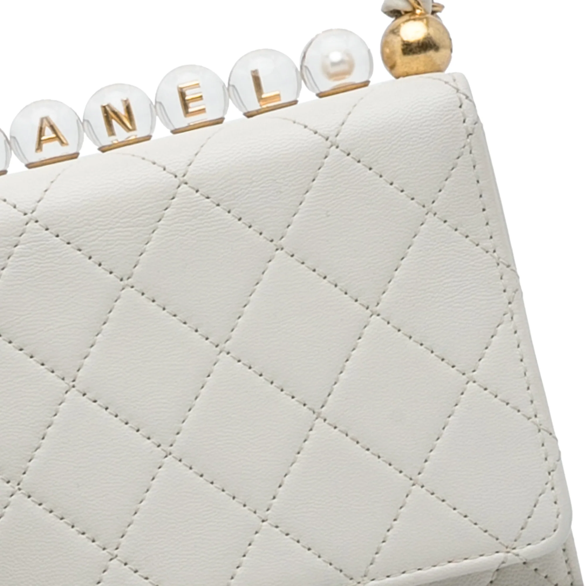 Chanel | Pre-Owned Mini Chic Pearls Crossbody | White - Image 10