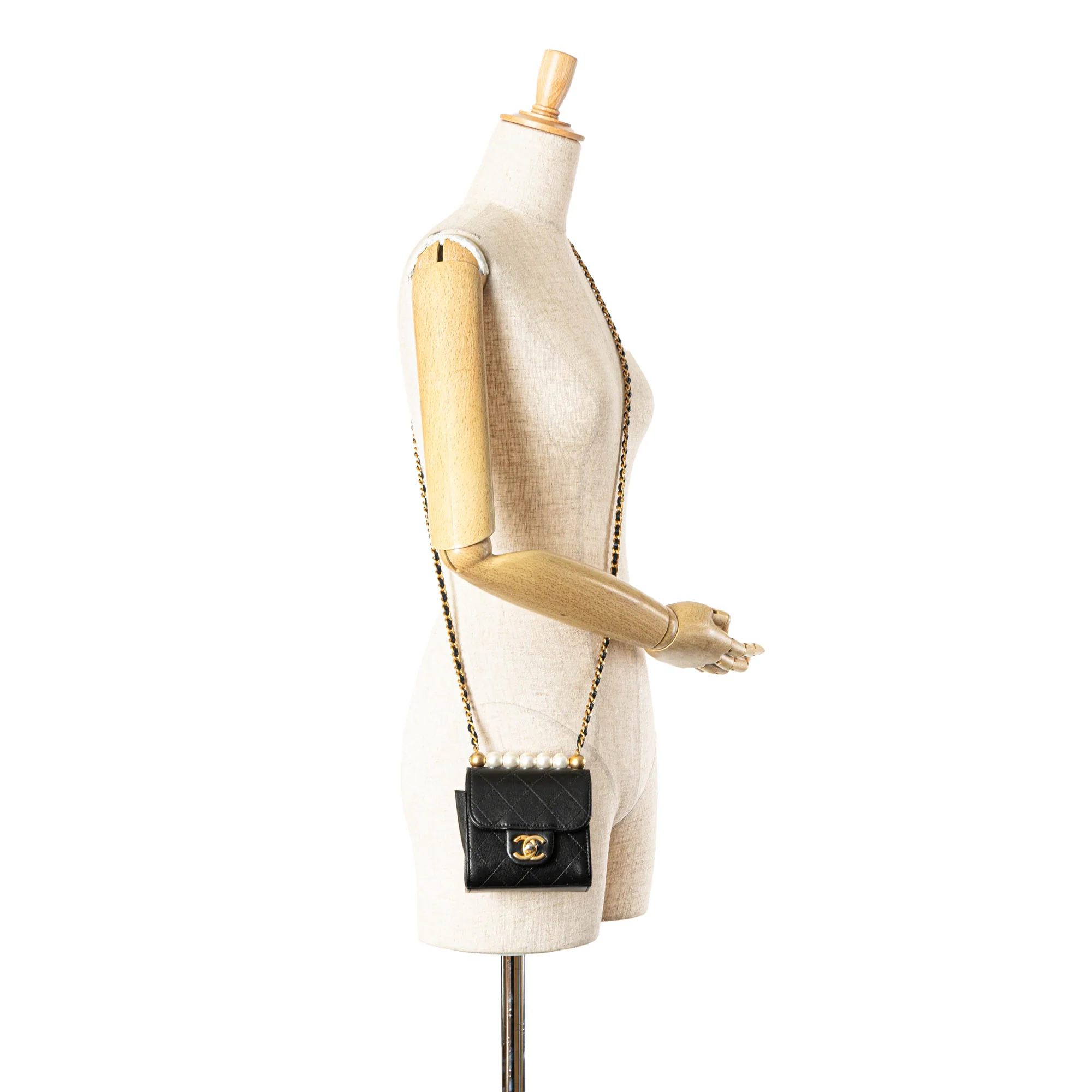 Chanel | Pre-Owned Mini Goatskin Chic Pearls Clutch On Chain | Black - Image 7
