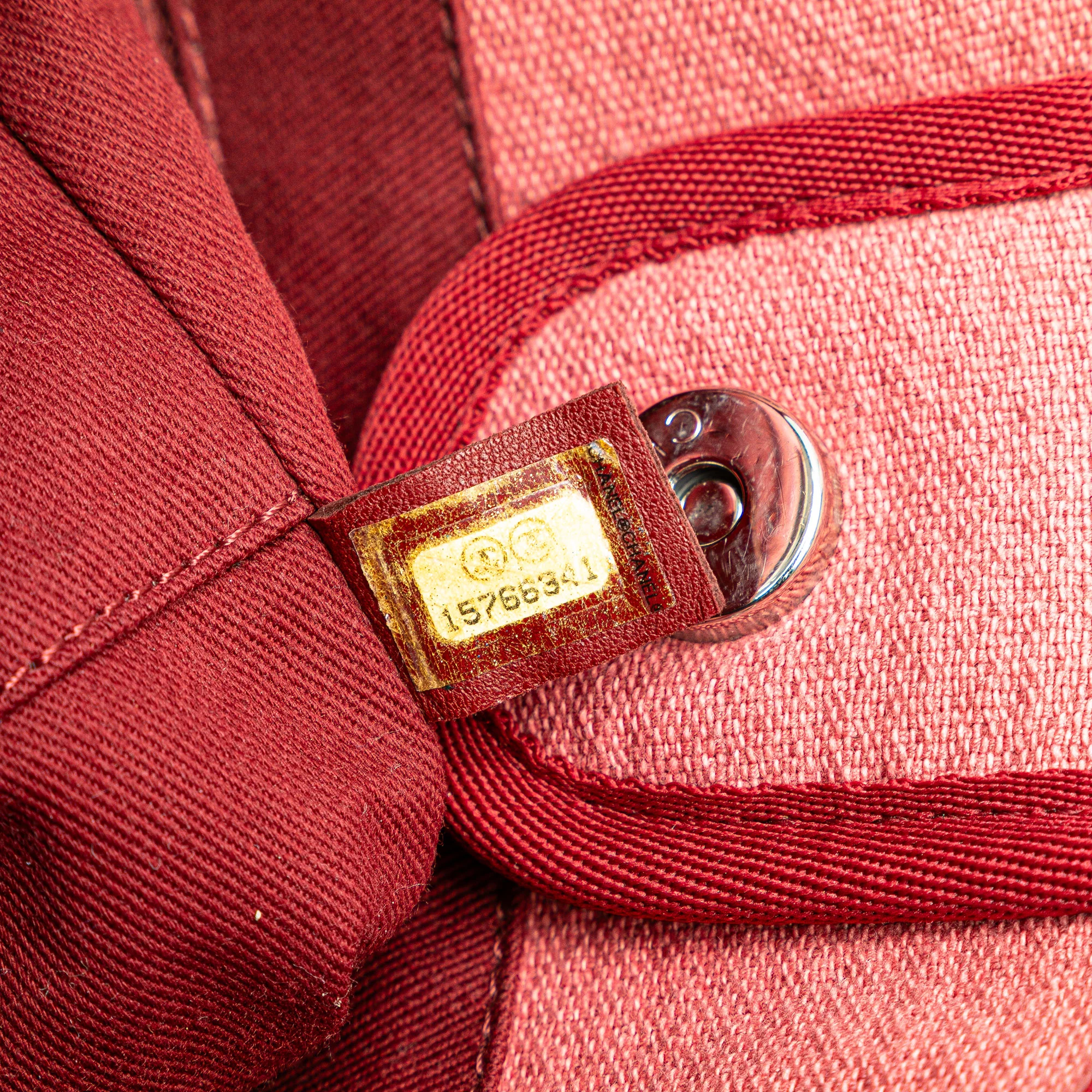 Chanel | Pre-Owned Mini Mixed Fibers Deauville Tote | Red/Dark Red - Image 6