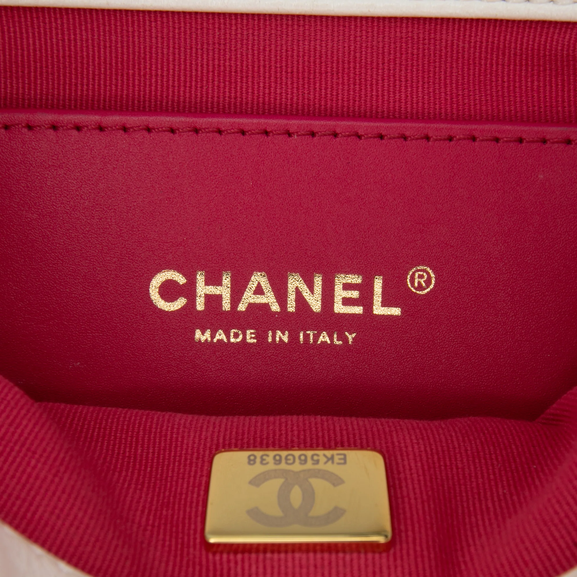 Chanel | Pre-Owned Mini Quilted Lambskin Acrylic Coco Love Flap | White/Ivory - Image 7