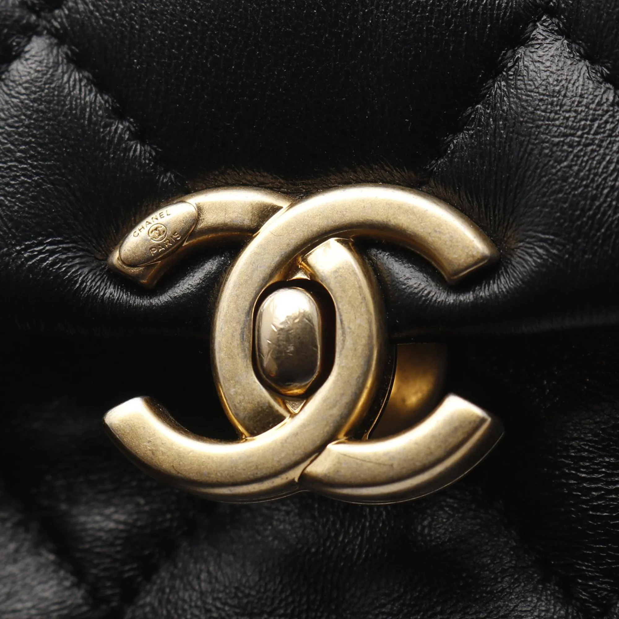 Chanel | Pre-Owned Mini Quilted Lambskin Candy Chain Flap | Black - Image 7