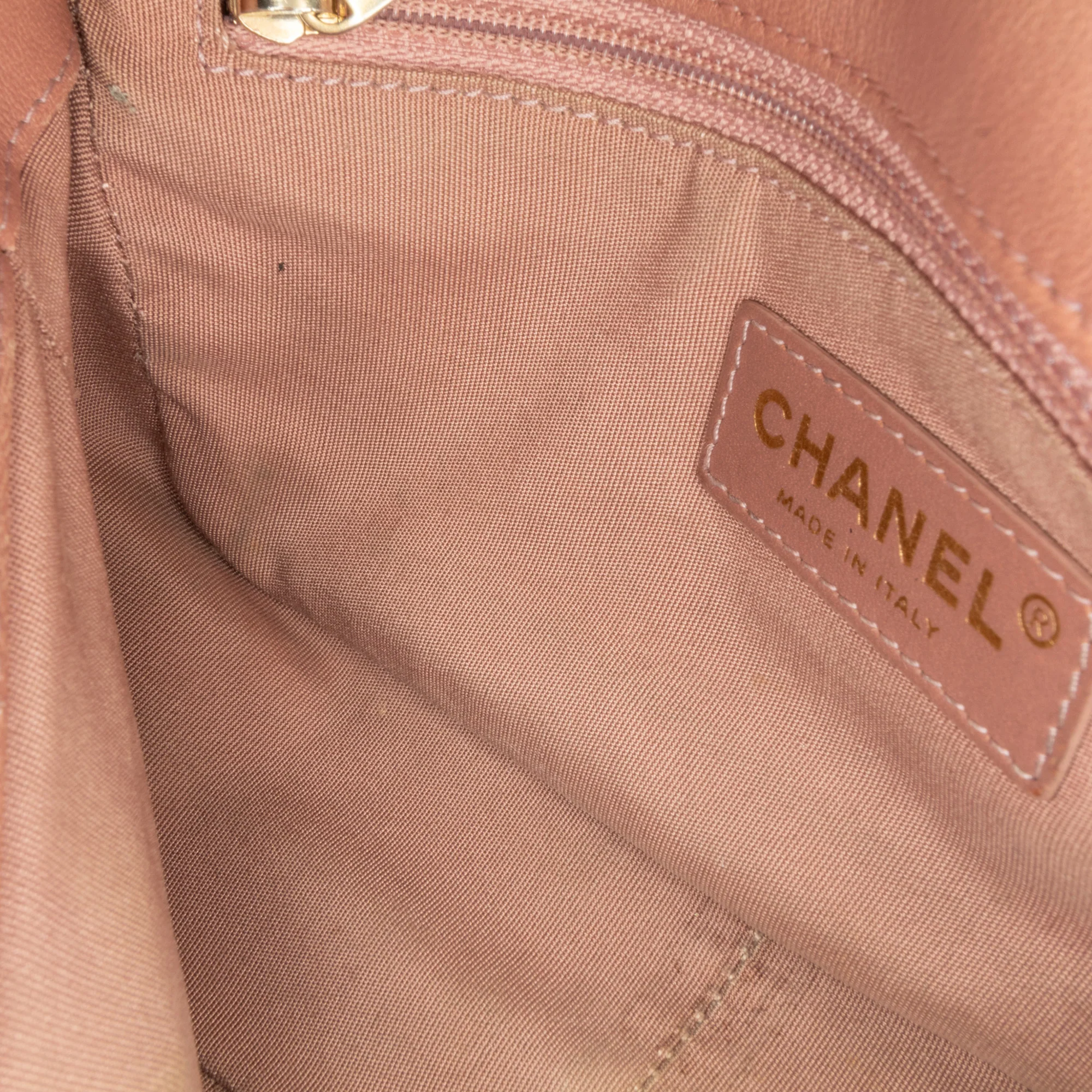 Chanel | Pre-Owned Mini Rectangular Chevron Lambskin Chain Around Flap | Pink/Light Pink - Image 13