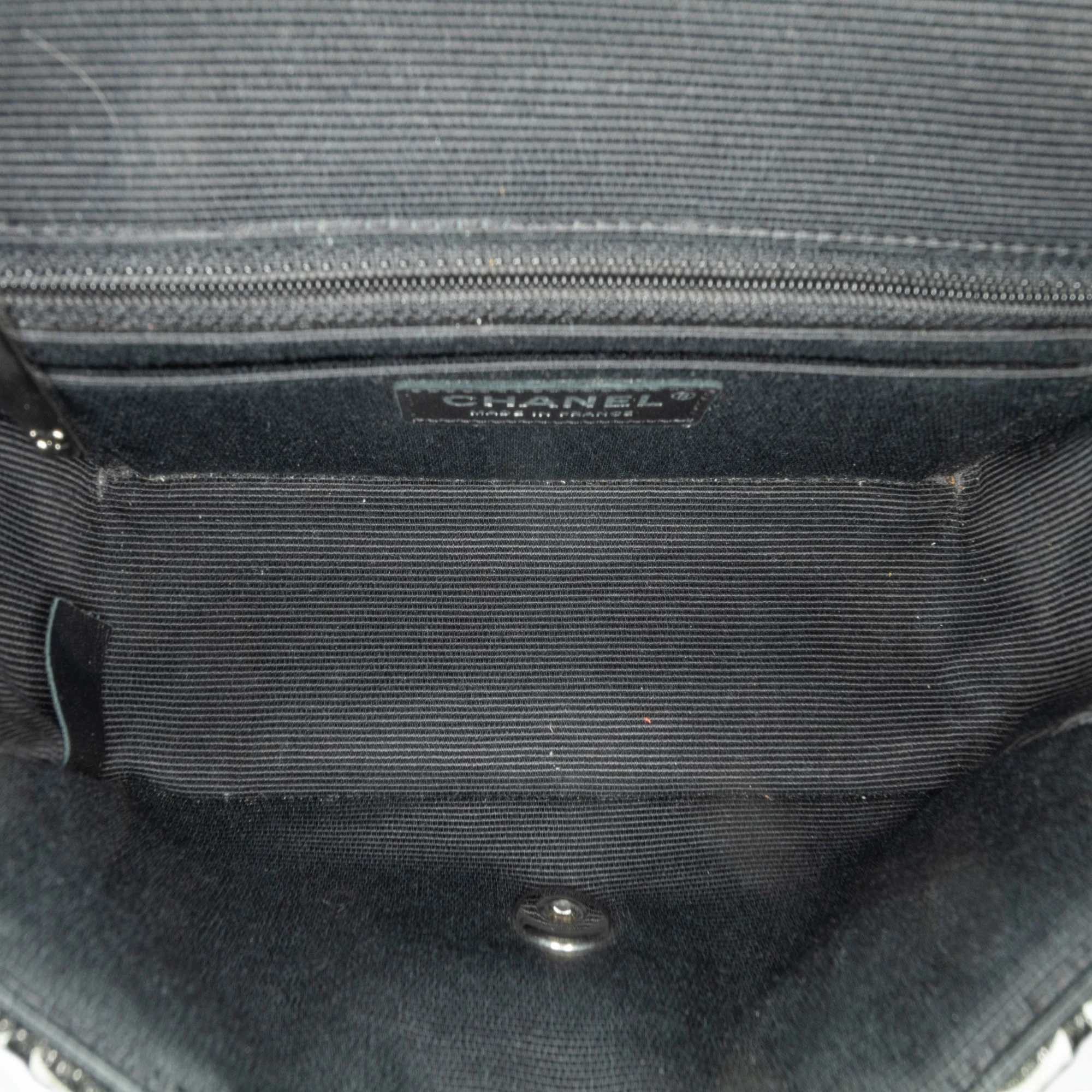 Chanel | Pre-Owned Mini Rectangular Classic Ribbon Tweed Single Flap | White/Off White - Image 4