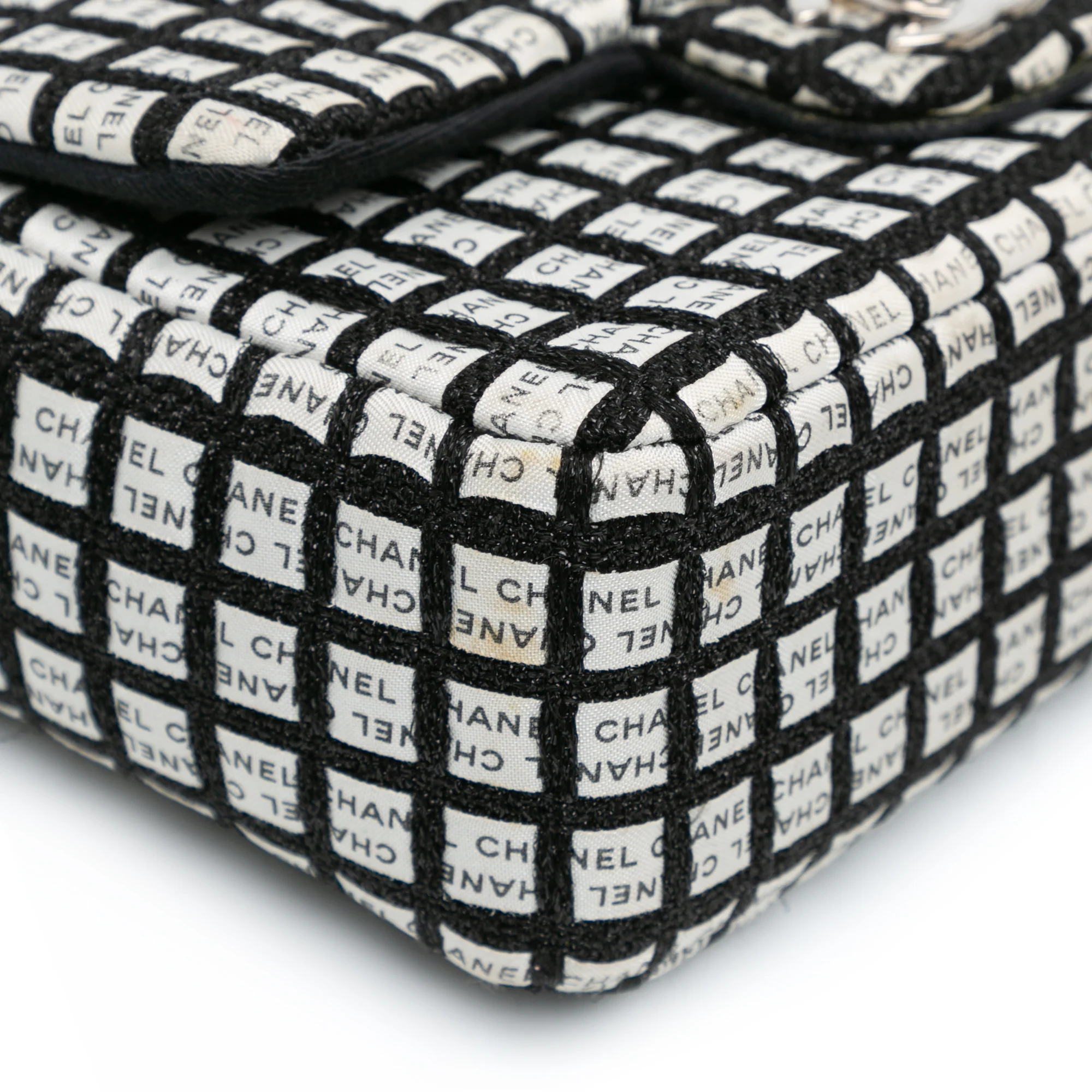 Chanel | Pre-Owned Mini Rectangular Classic Ribbon Tweed Single Flap | White/Off White - Image 8