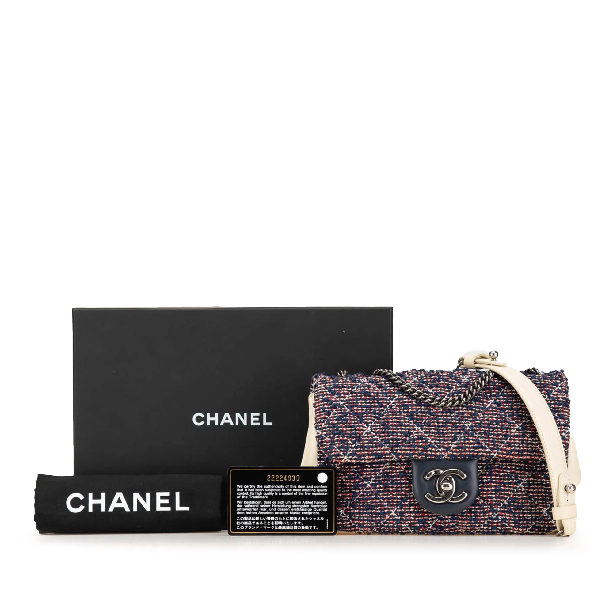 Chanel | Pre-Owned Mini Rectangular Tweed Single Flap | BlueWhite/Ivory - Image 8