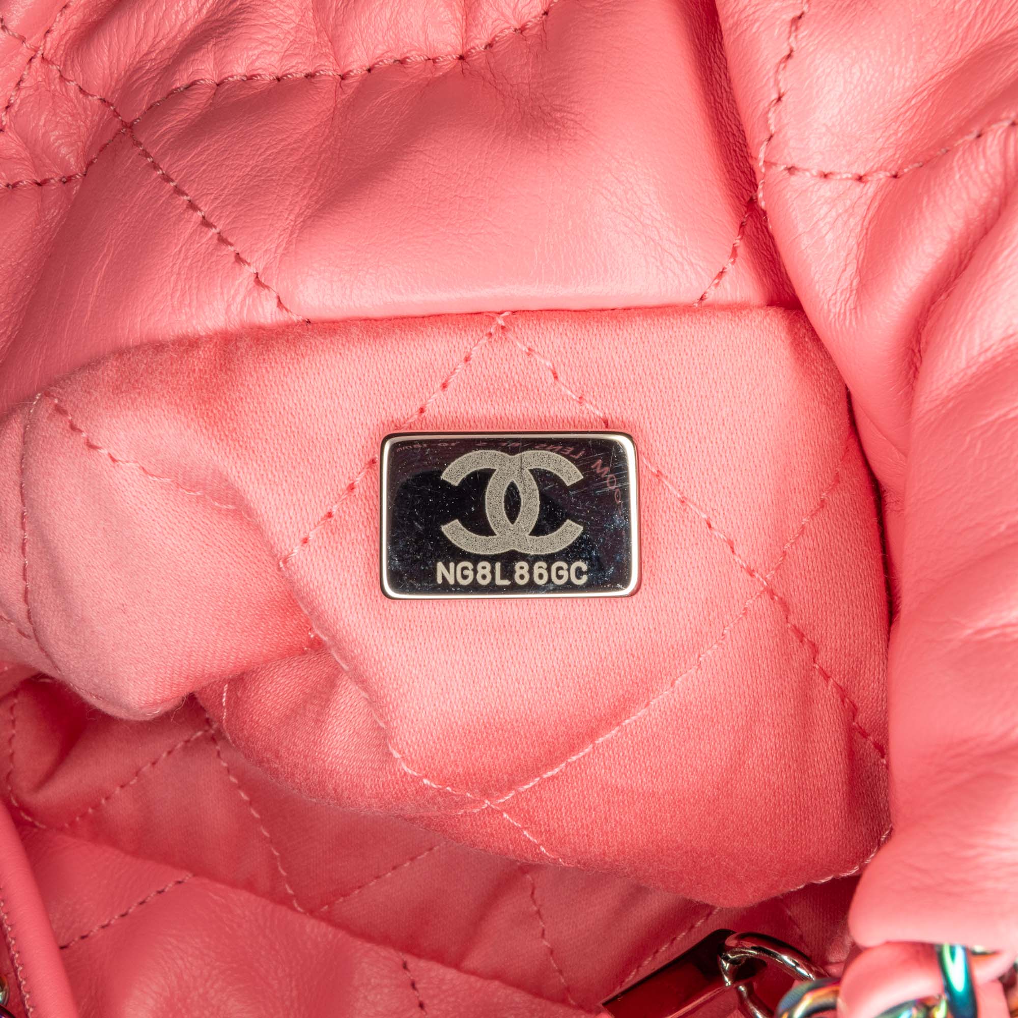 Chanel | Pre-Owned Mini Shiny Calfskin Rainbow Hardware 22 Handbag | Pink - Image 7