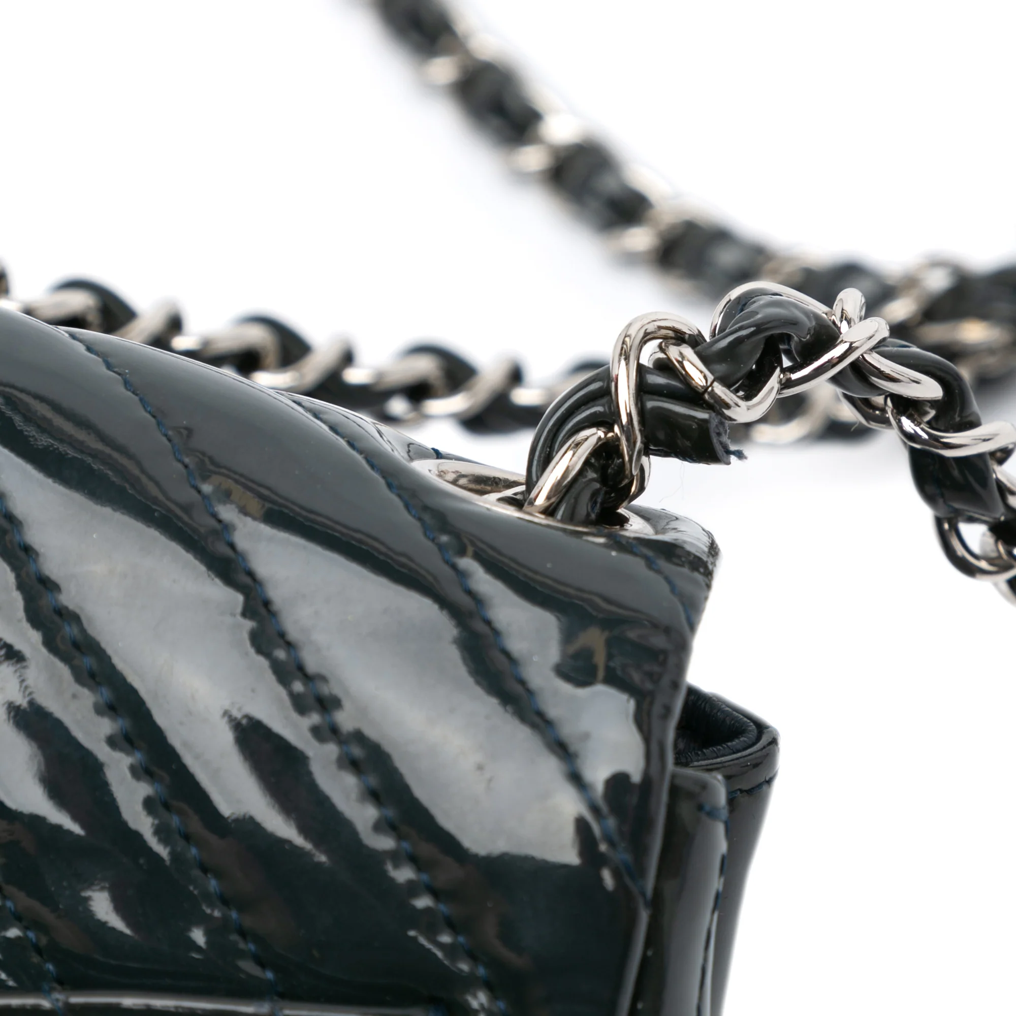 Chanel | Pre-Owned Mini Square Classic Chevron Patent Single Flap | Blue/Navy - Image 8