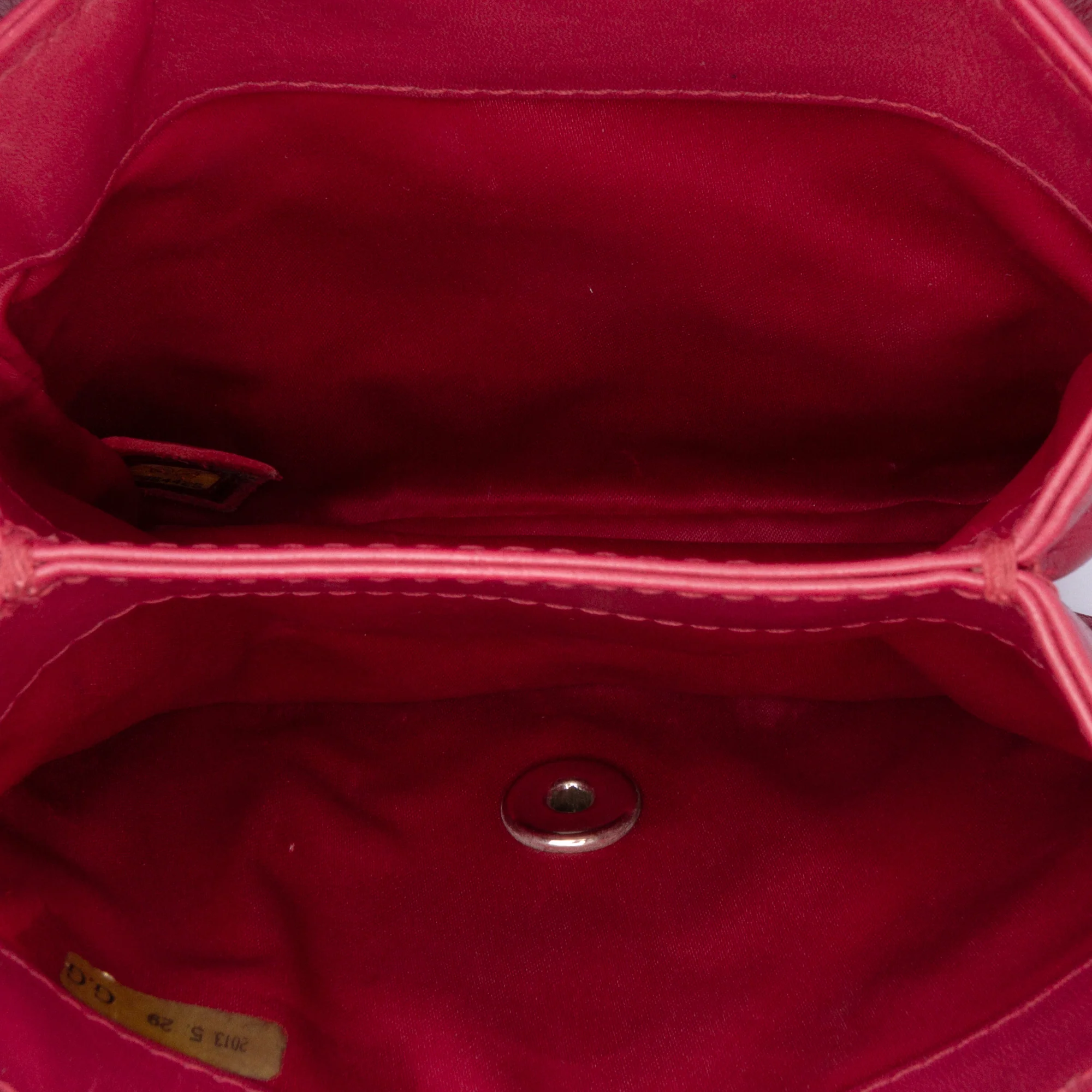 Chanel | Pre-Owned Mini Stitched Calfskin Citizen Flap | Pink/Dark Pink - Image 4