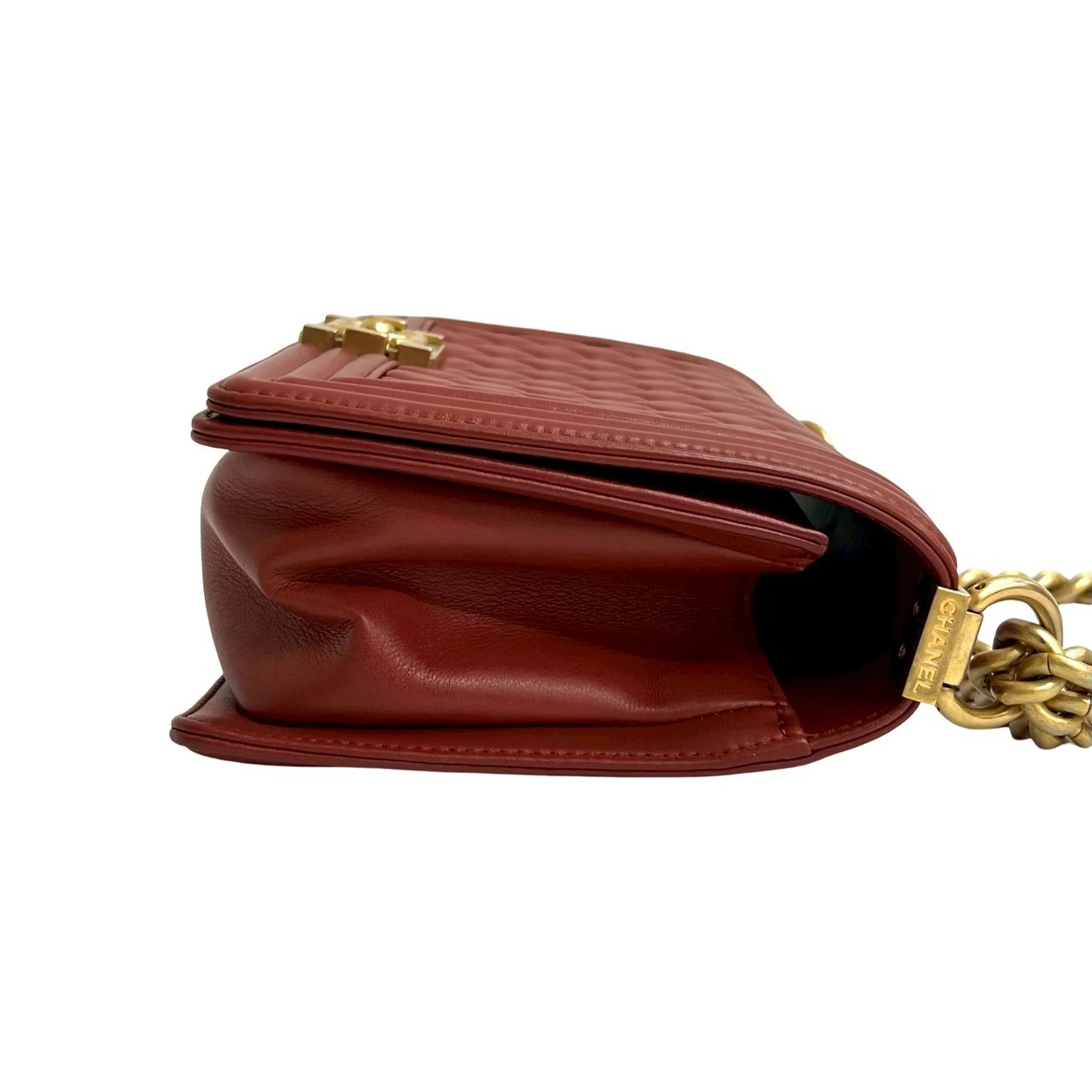 Chanel | Pre-Owned Old Medium Quilted Lambskin Boy Flap | Red/Dark Red - Image 8