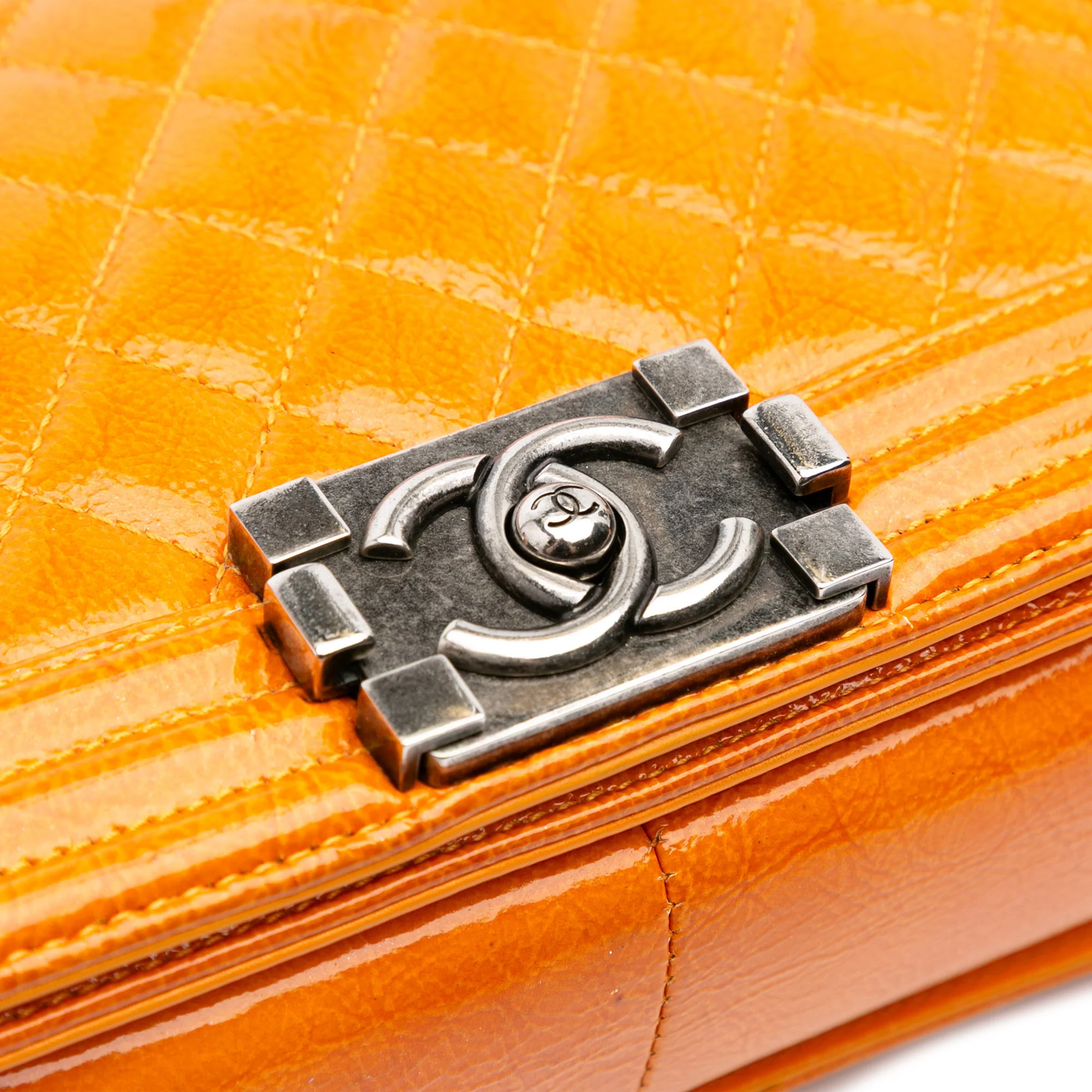 Chanel | Pre-Owned Old Medium Quilted Patent Boy Flap | Orange - Image 6