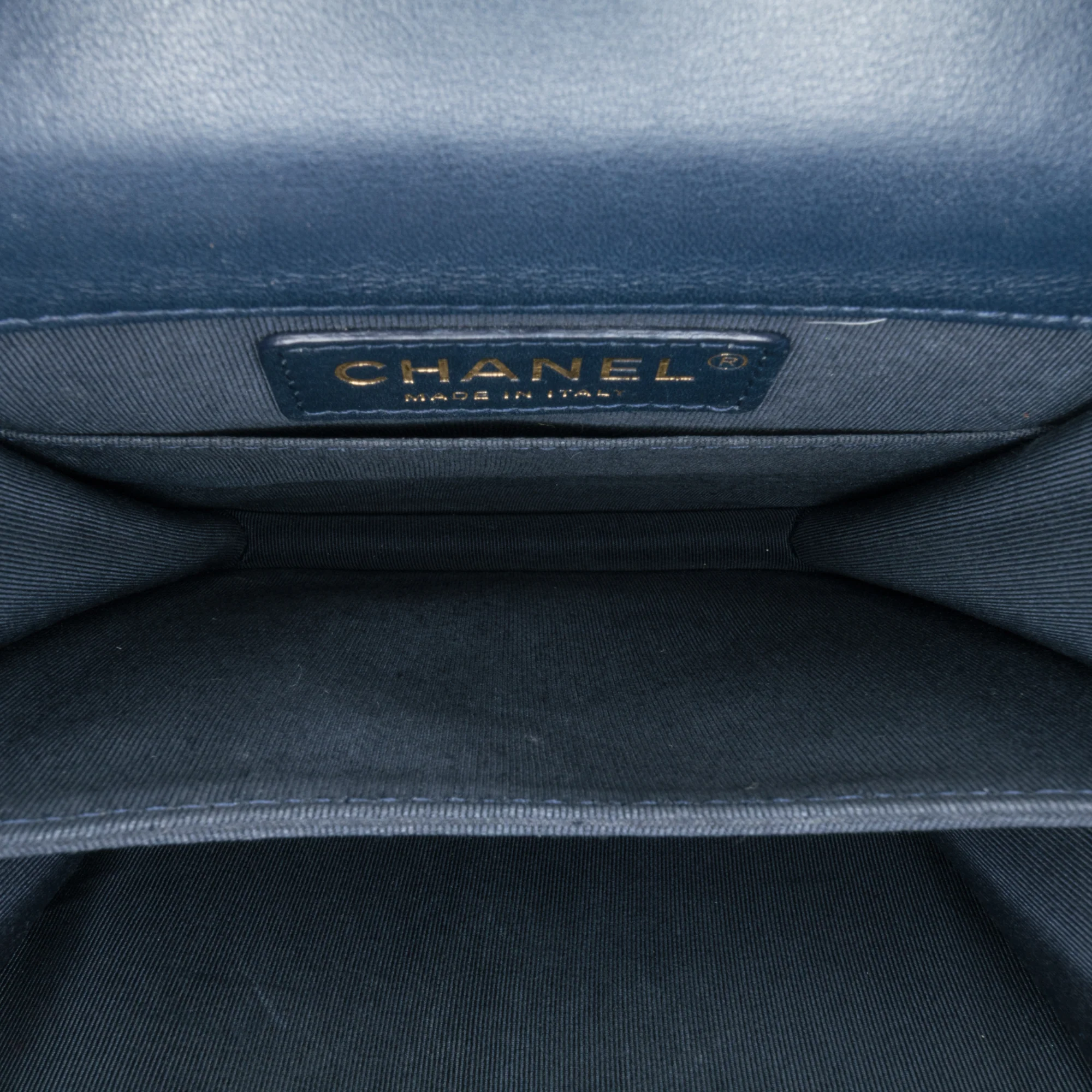 Chanel | Pre-Owned Paris New York Metallic Lambskin Striped North South Boy Flap | Gold - Image 10