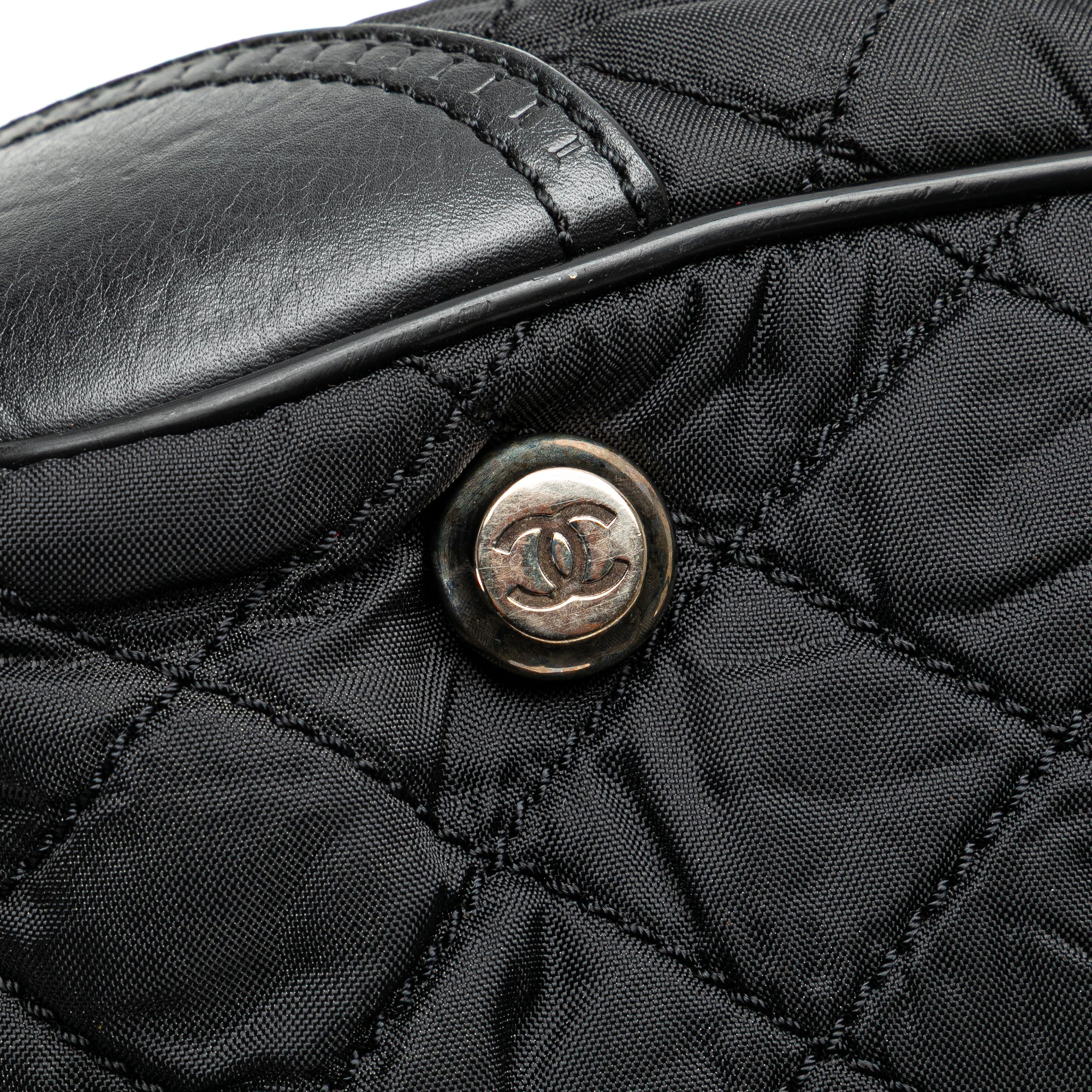 Chanel | Pre-Owned Paris New York Quilted Nylon Duffle Handbag | Black - Image 13