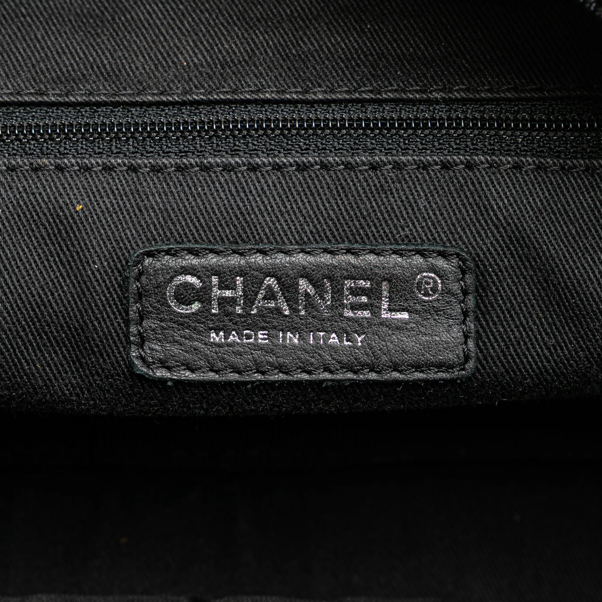 Chanel | Pre-Owned Paris New York Quilted Nylon Duffle Handbag | Black - Image 9