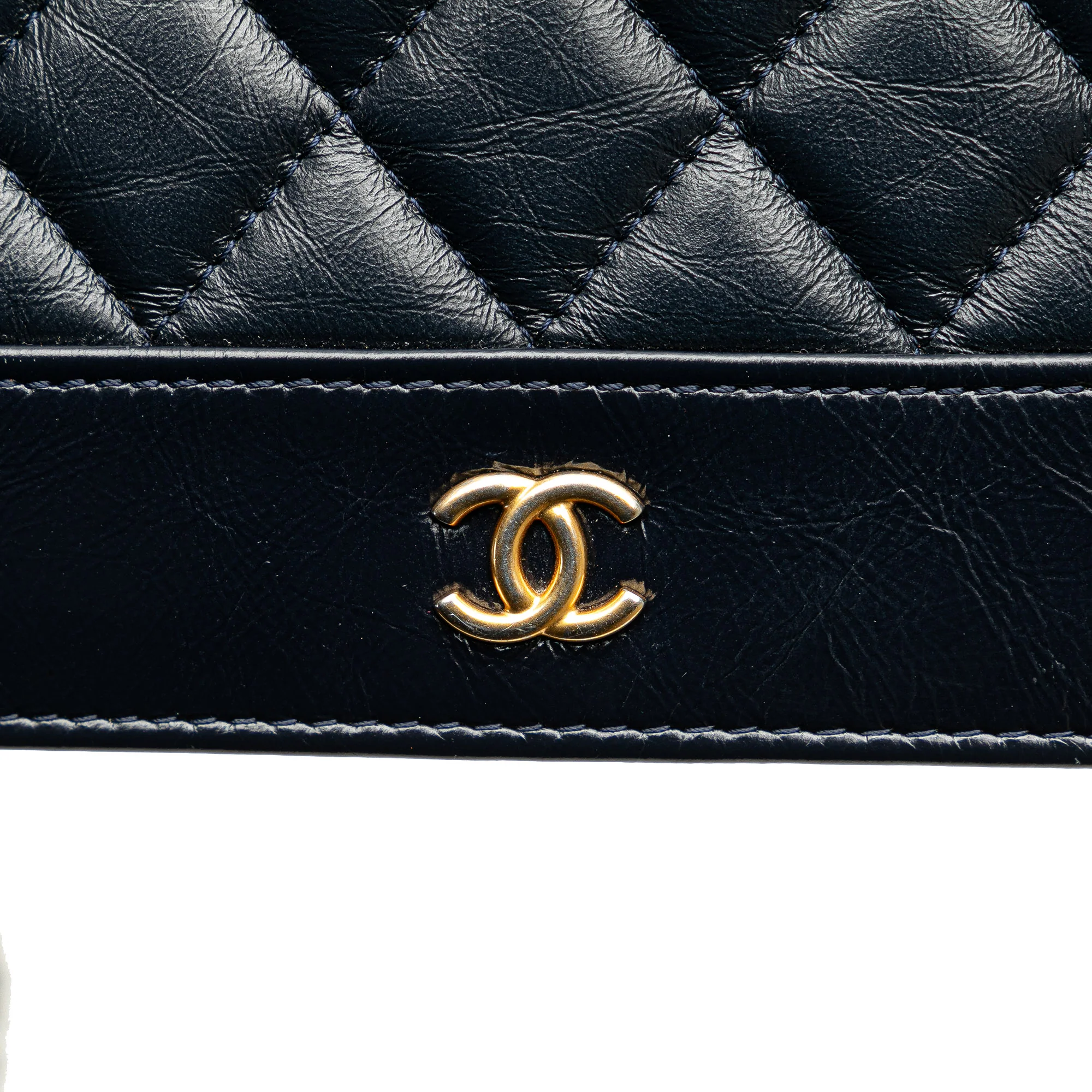 Chanel | Pre-Owned Quilted Aged Calfskin Gabrielle Wallet On Chain | Black - Image 12