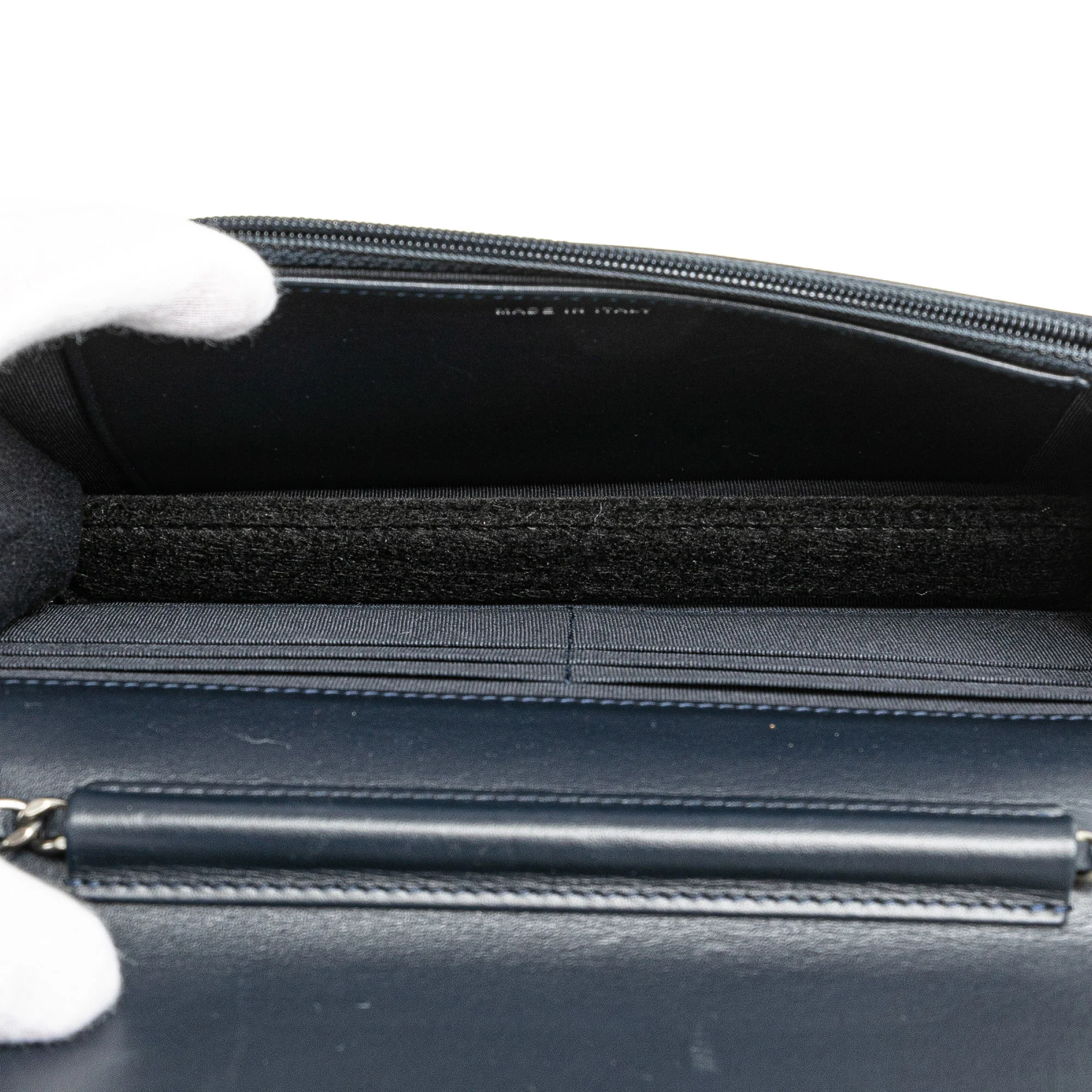 Chanel | Pre-Owned Quilted Aged Calfskin Gabrielle Wallet On Chain | Black - Image 8