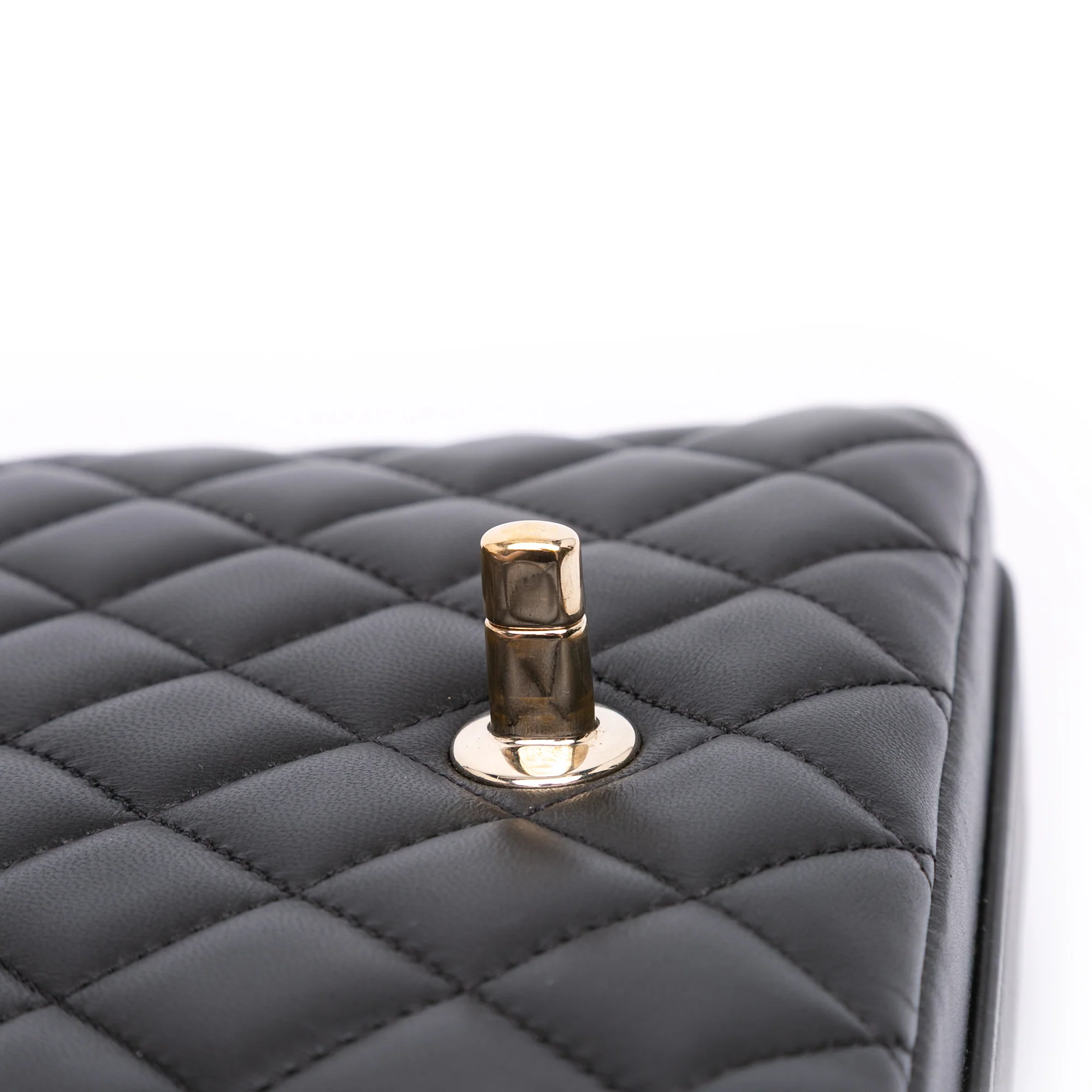 Chanel | Pre-Owned Quilted Calfskin Bolero de Flap | Black - Image 11