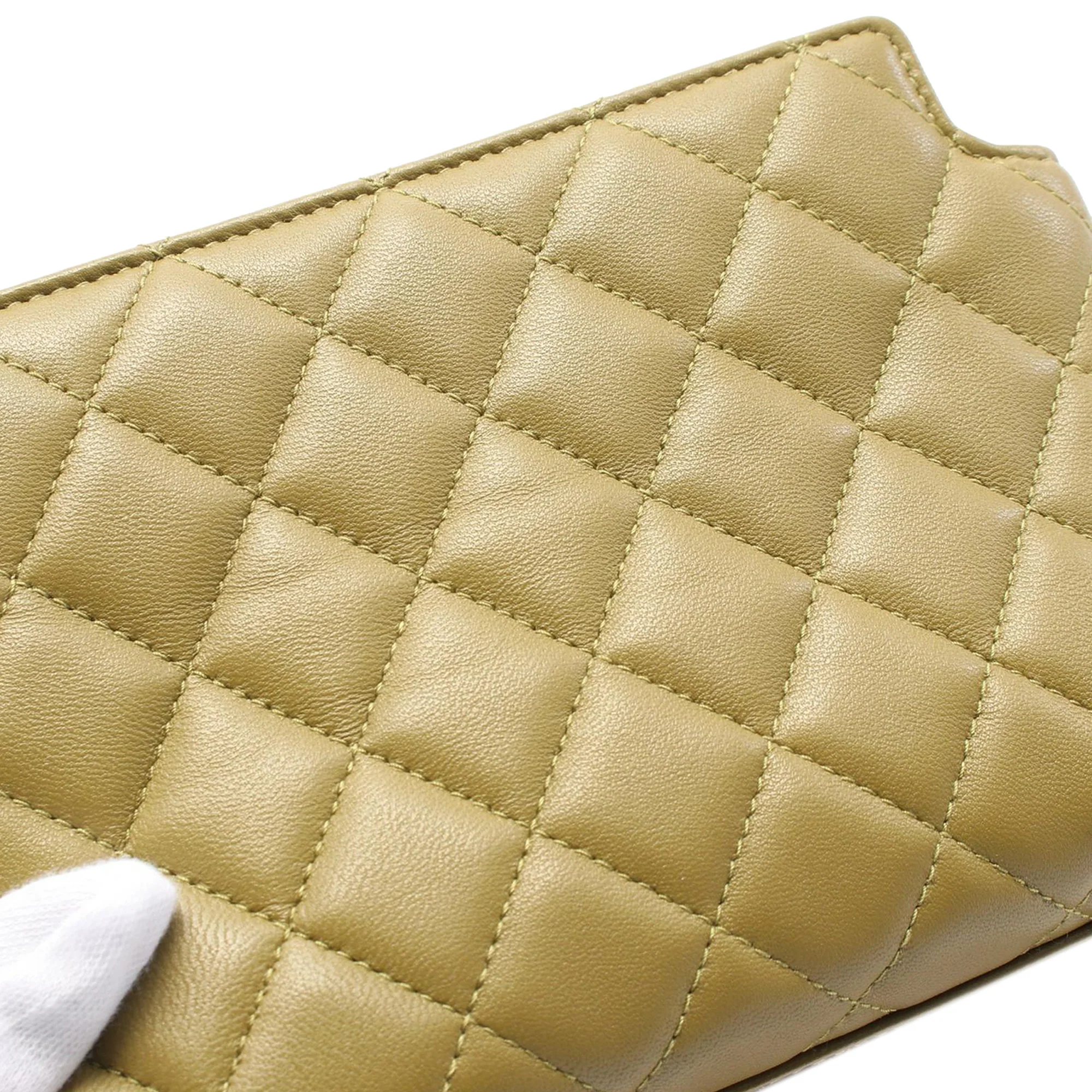 Chanel | Pre-Owned Quilted Lambskin Leo Shoulder Bag | Green/Olive Green - Image 6
