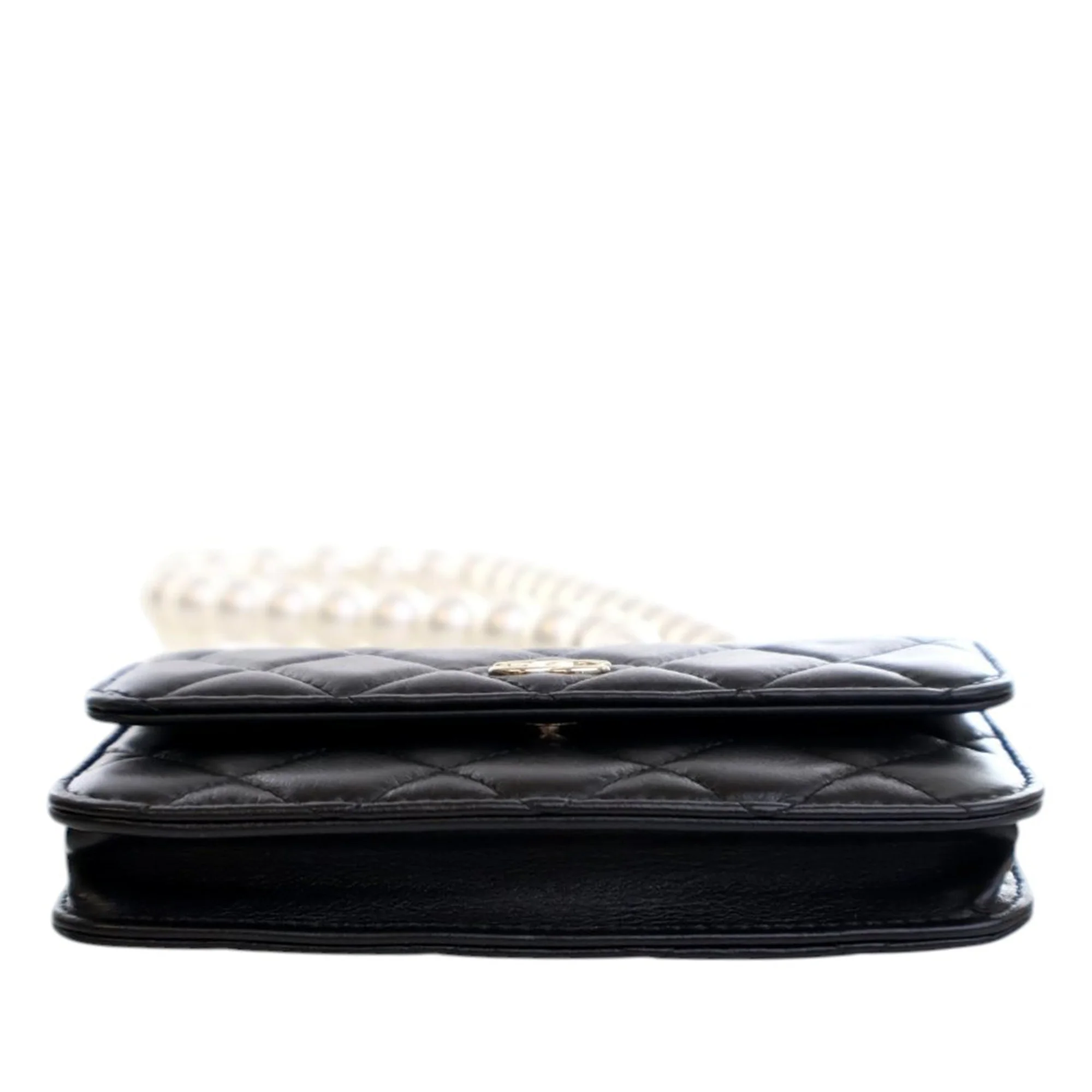 Chanel | Pre-Owned Quilted Lambskin Maxi Pearls Clutch With Chain | Black - Image 11