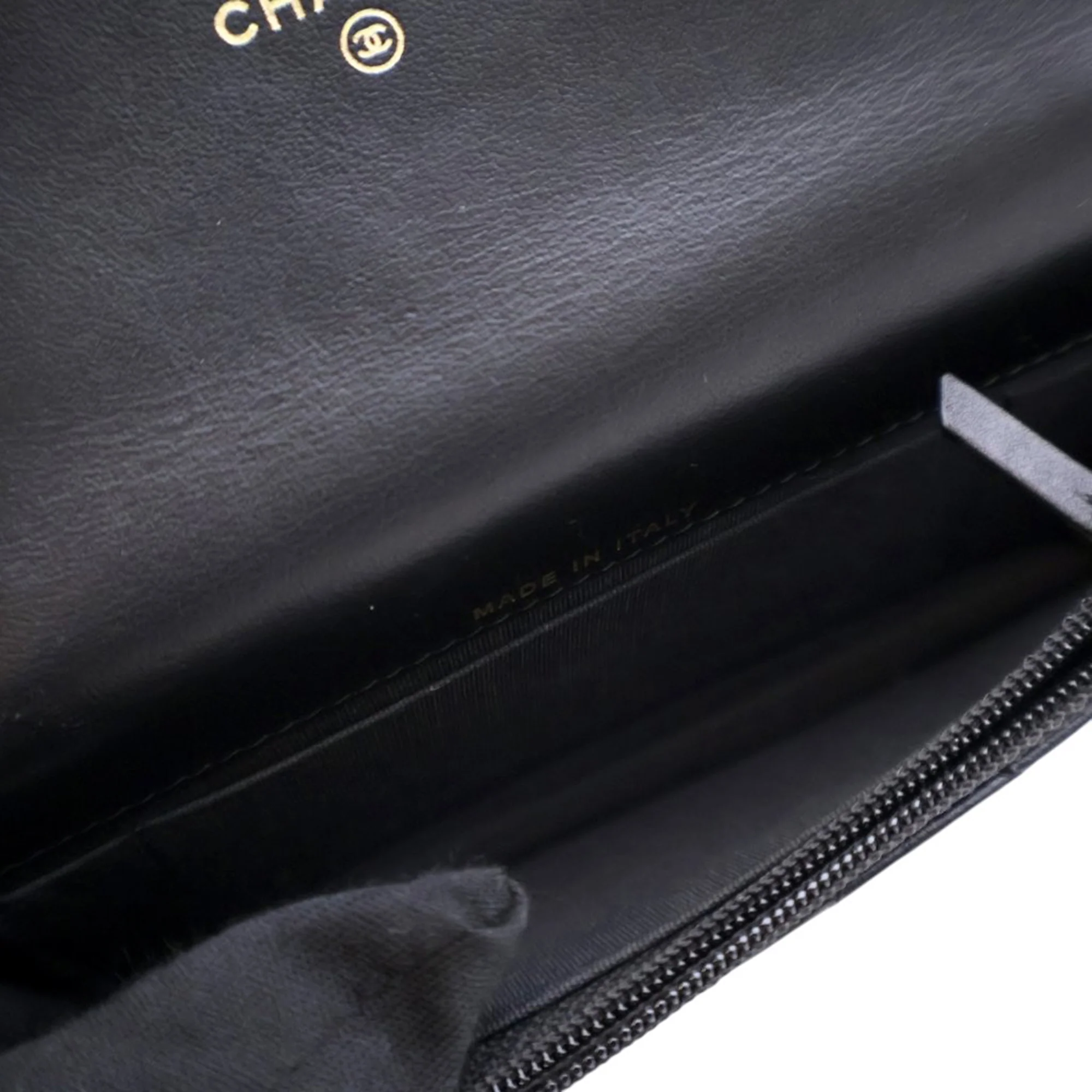 Chanel | Pre-Owned Quilted Lambskin Maxi Pearls Clutch With Chain | Black - Image 14