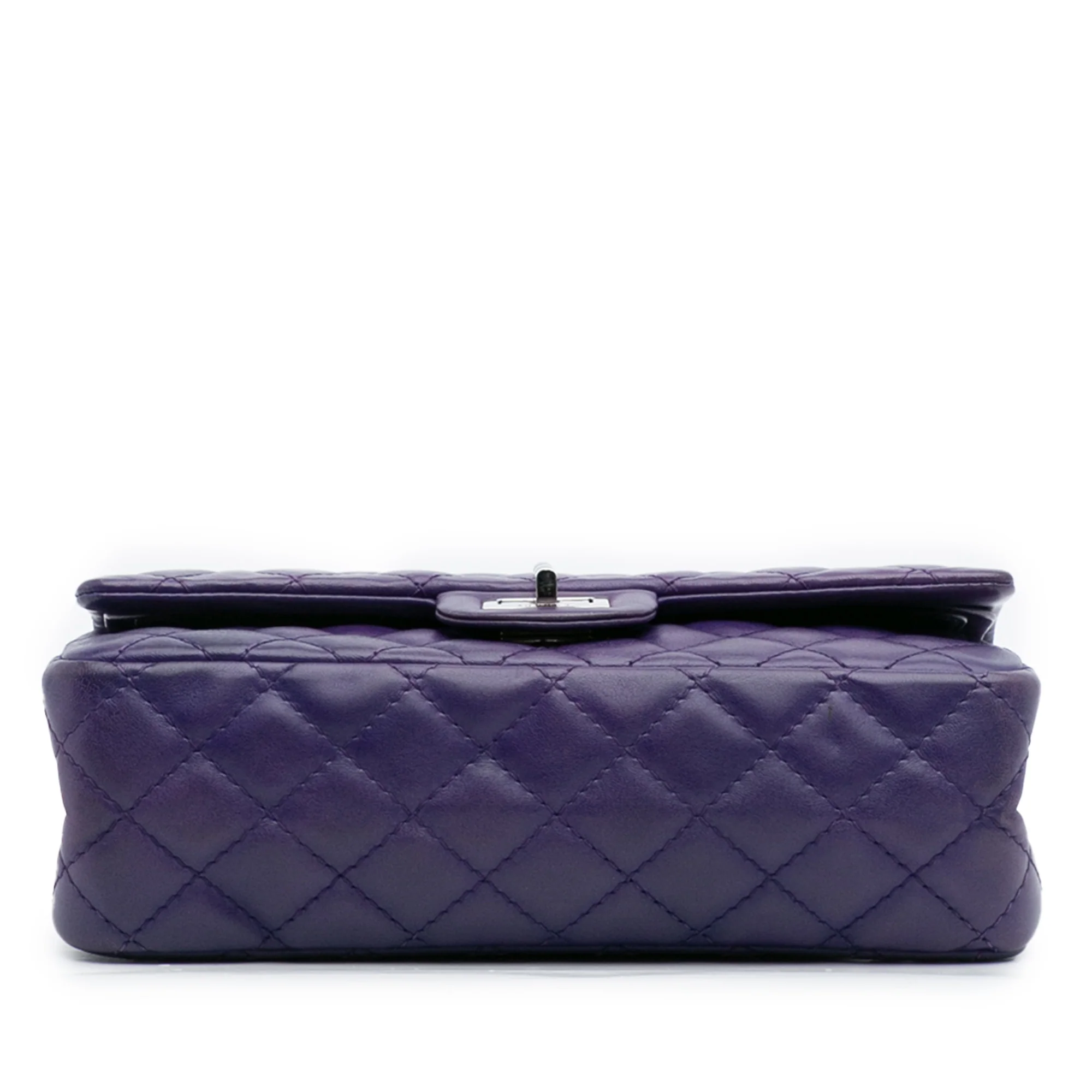 Chanel | Pre-Owned Quilted Lambskin Reissue 2.55 Double Flap 225 | Purple/Dark Purple - Image 5