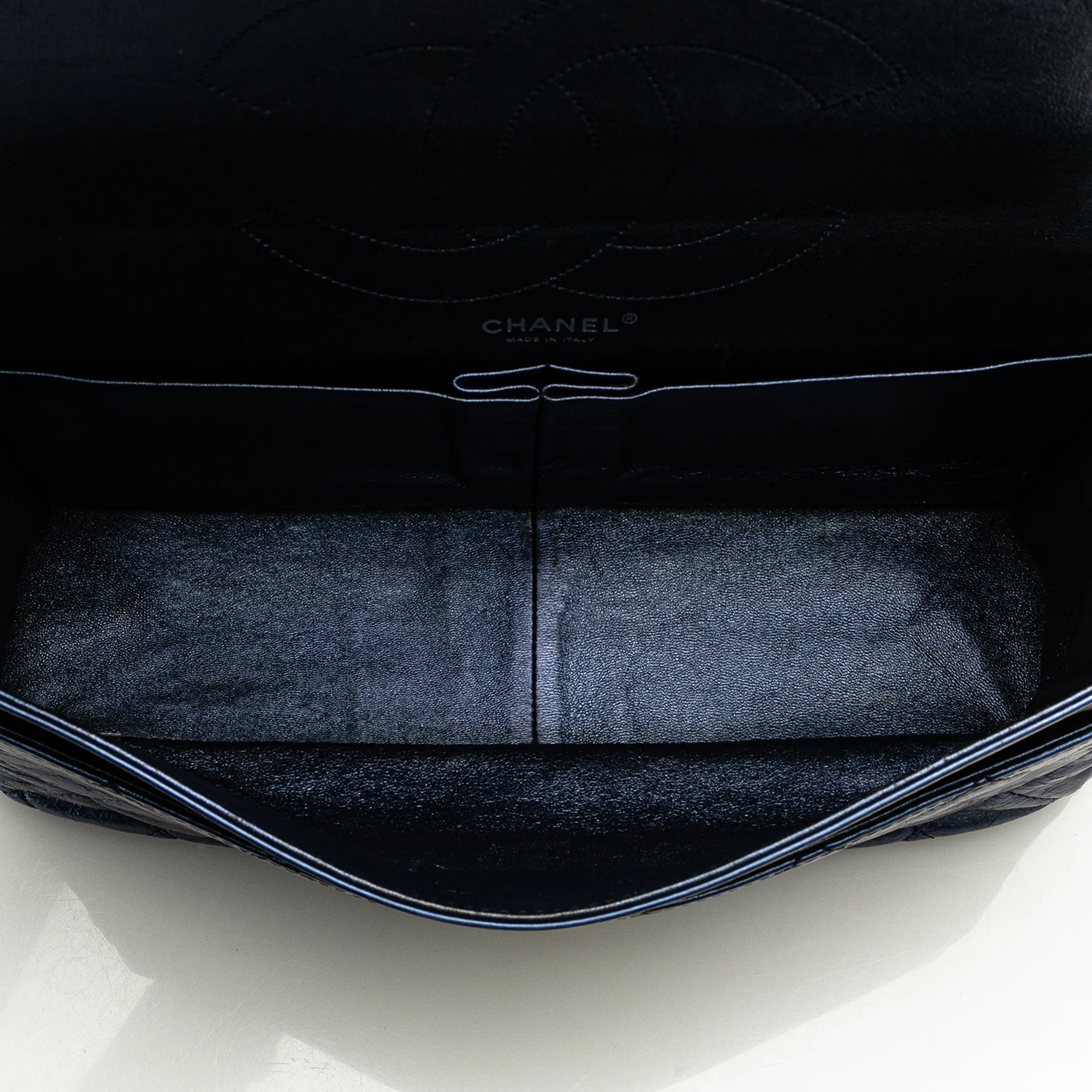 Chanel | Pre-Owned Quilted Metallic Aged Calfskin Reissue 2.55 Double Flap 227 | Blue - Image 5