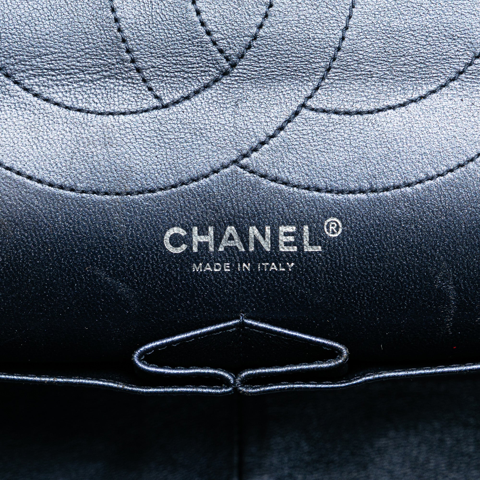 Chanel | Pre-Owned Quilted Metallic Aged Calfskin Reissue 2.55 Double Flap 227 | Blue - Image 6