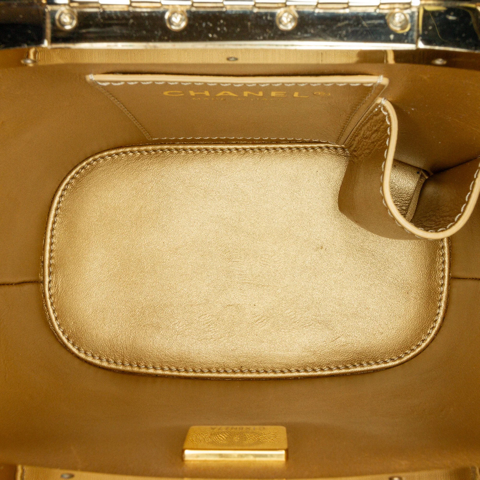 Chanel | Pre-Owned Quilted Patent Logo Chain Vanity Case | Black - Image 4