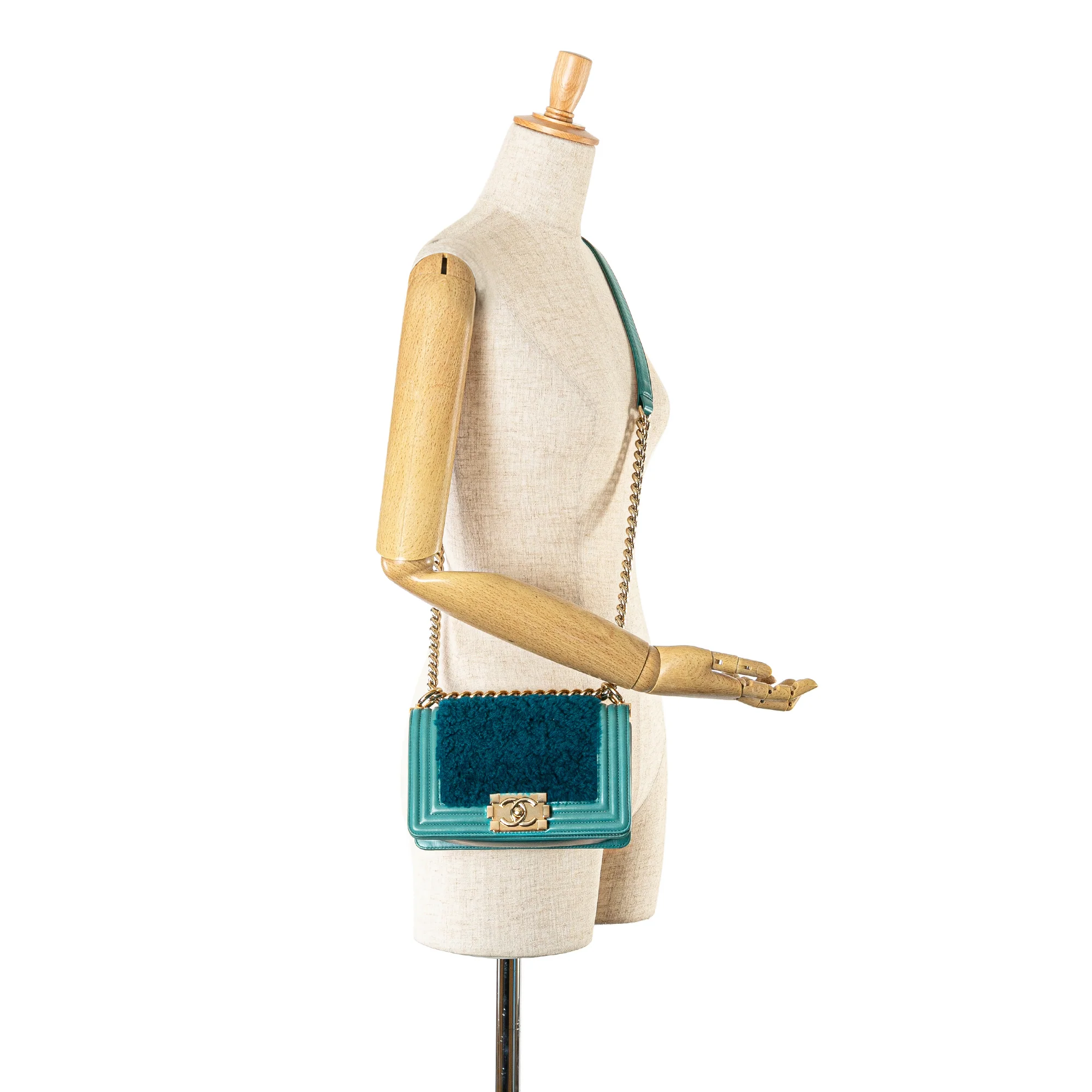 Chanel | Pre-Owned Small Bicolor Shearling Boy Flap | Blue/Turquoise - Image 7