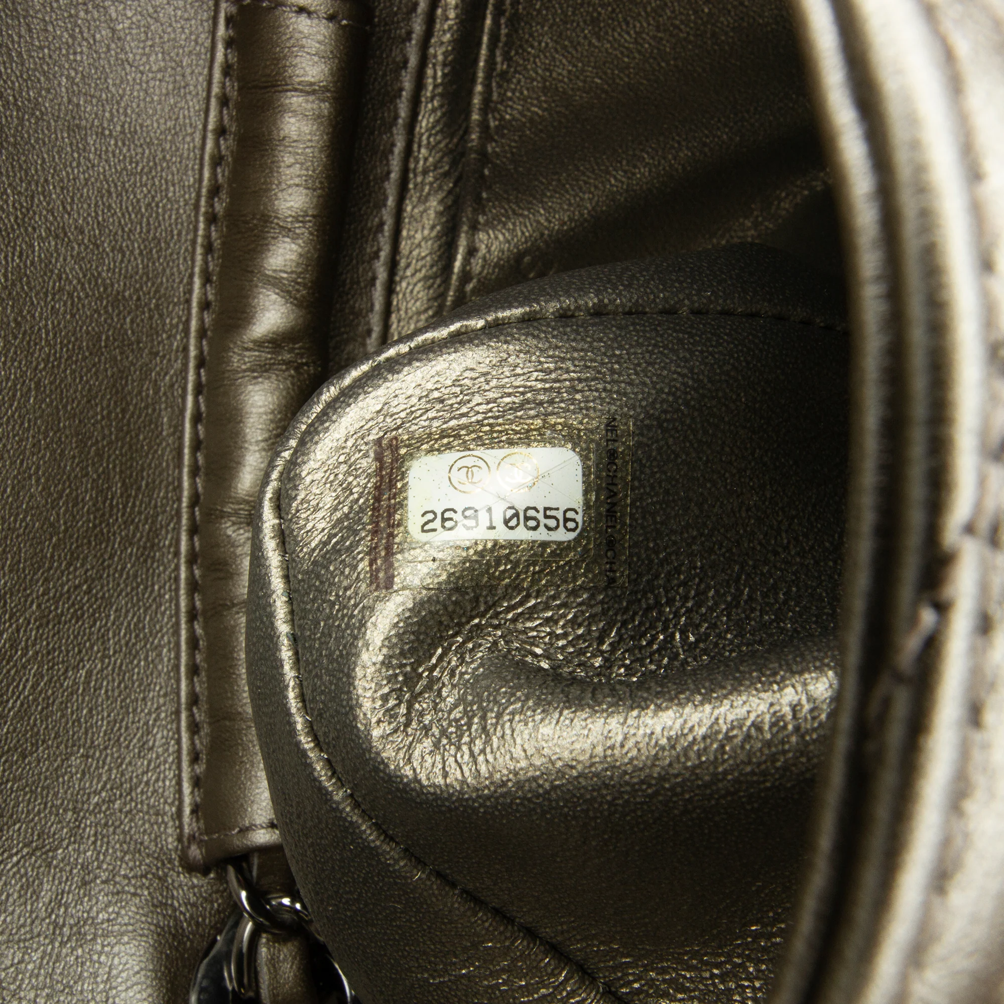 Chanel | Pre-Owned Small Chevron Data Center Envelope Flap Bag | Gold - Image 9