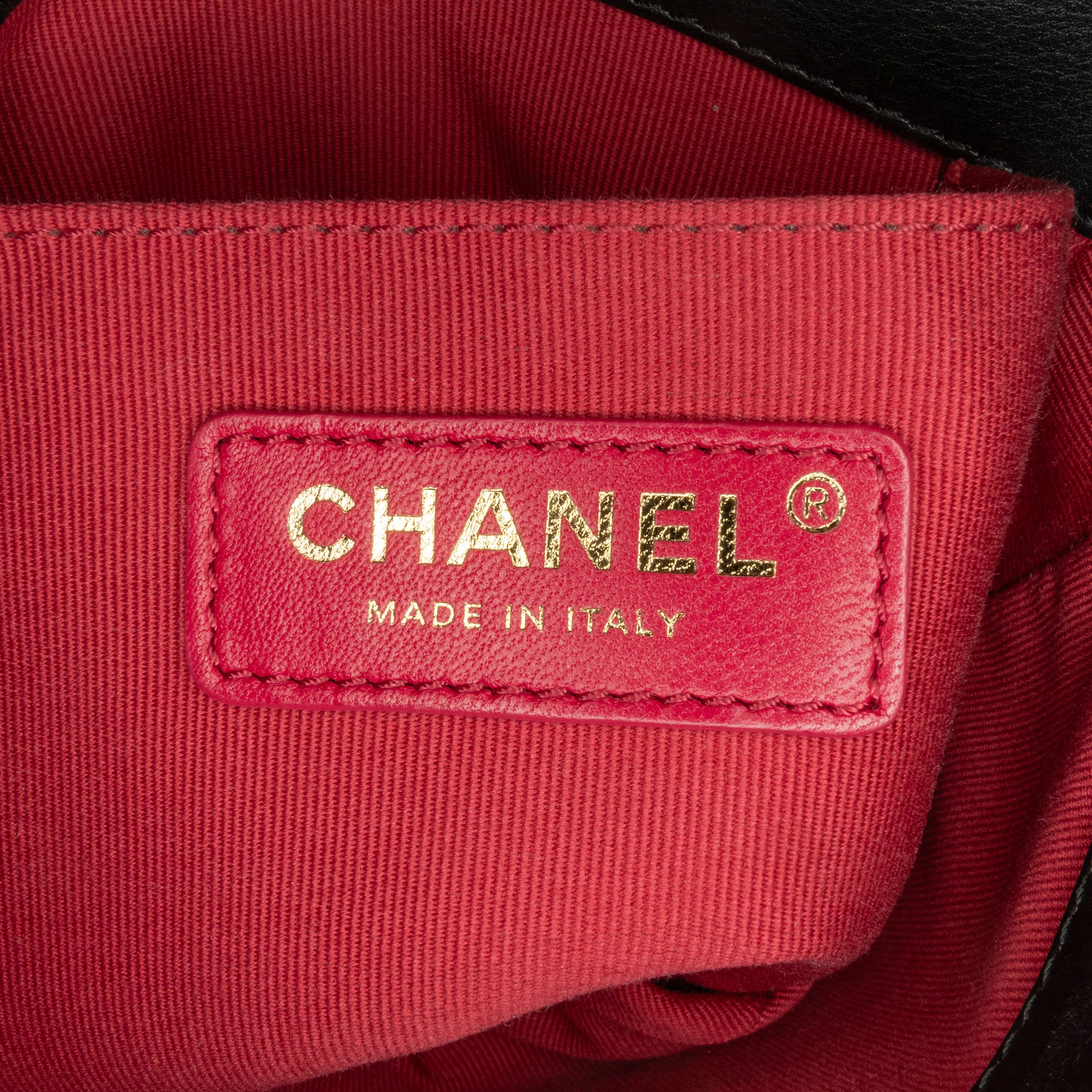 Chanel | Pre-Owned Small Quilted Calfskin Framing Chain Flap - I | Black - Image 5