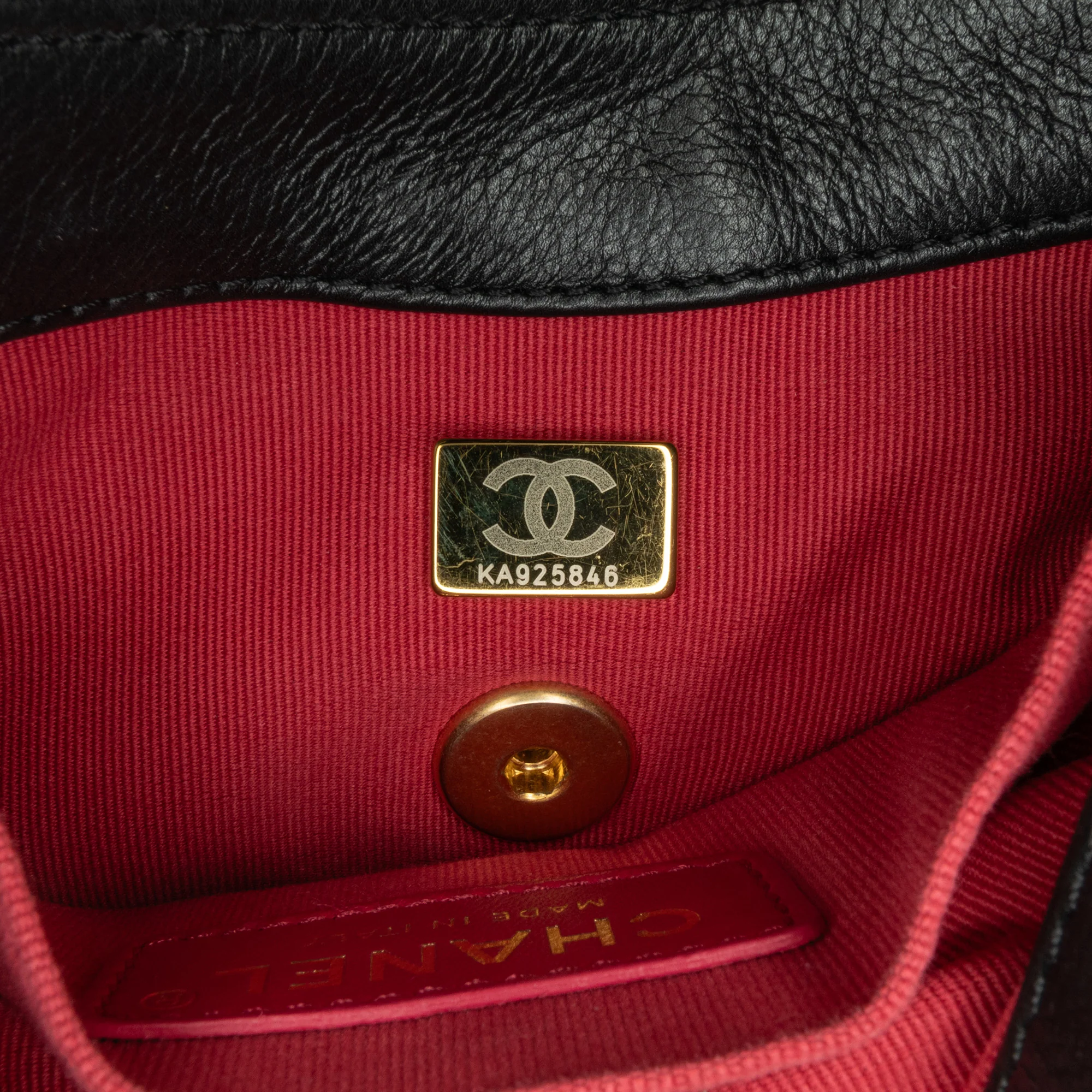Chanel | Pre-Owned Small Quilted Calfskin Framing Chain Flap - I | Black - Image 6