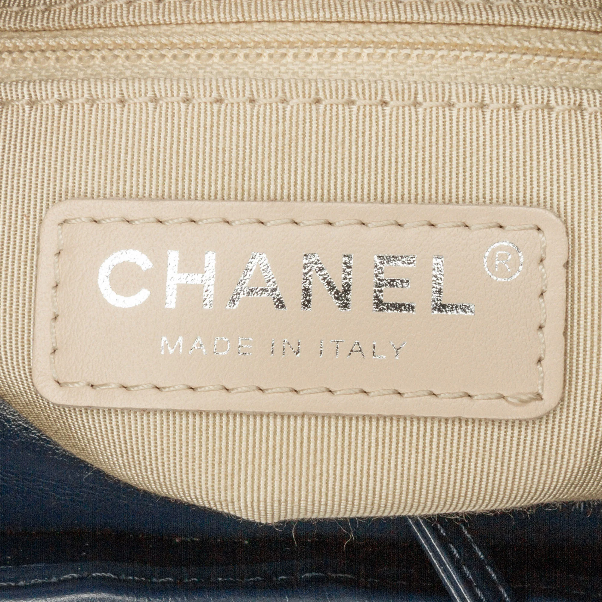 Chanel | Pre-Owned Small Rattan Gabrielle Crossbody | Brown/Blue/Navy - Image 12