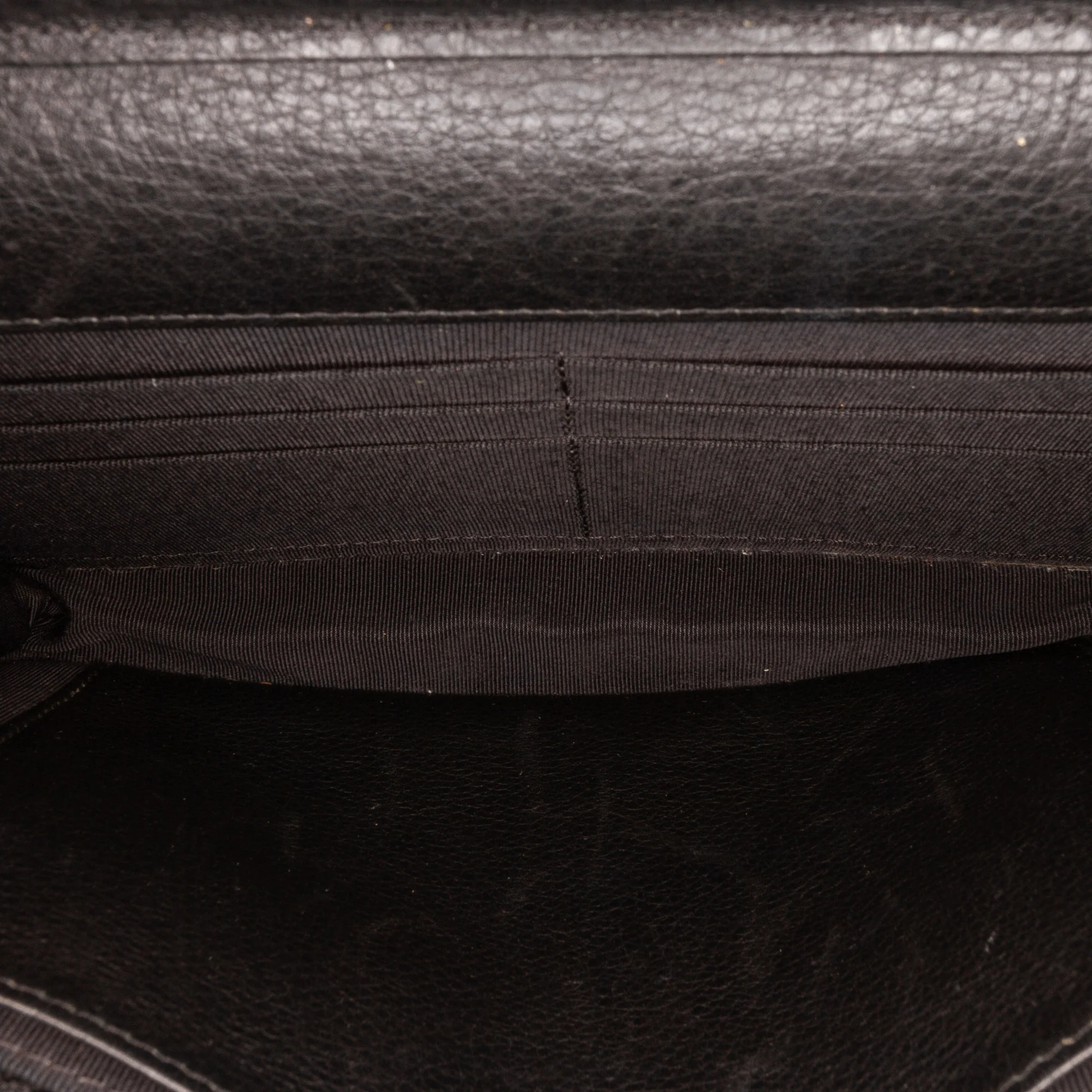 Chanel | Pre-Owned Studded Leather Wallet on Chain | Black - Image 8