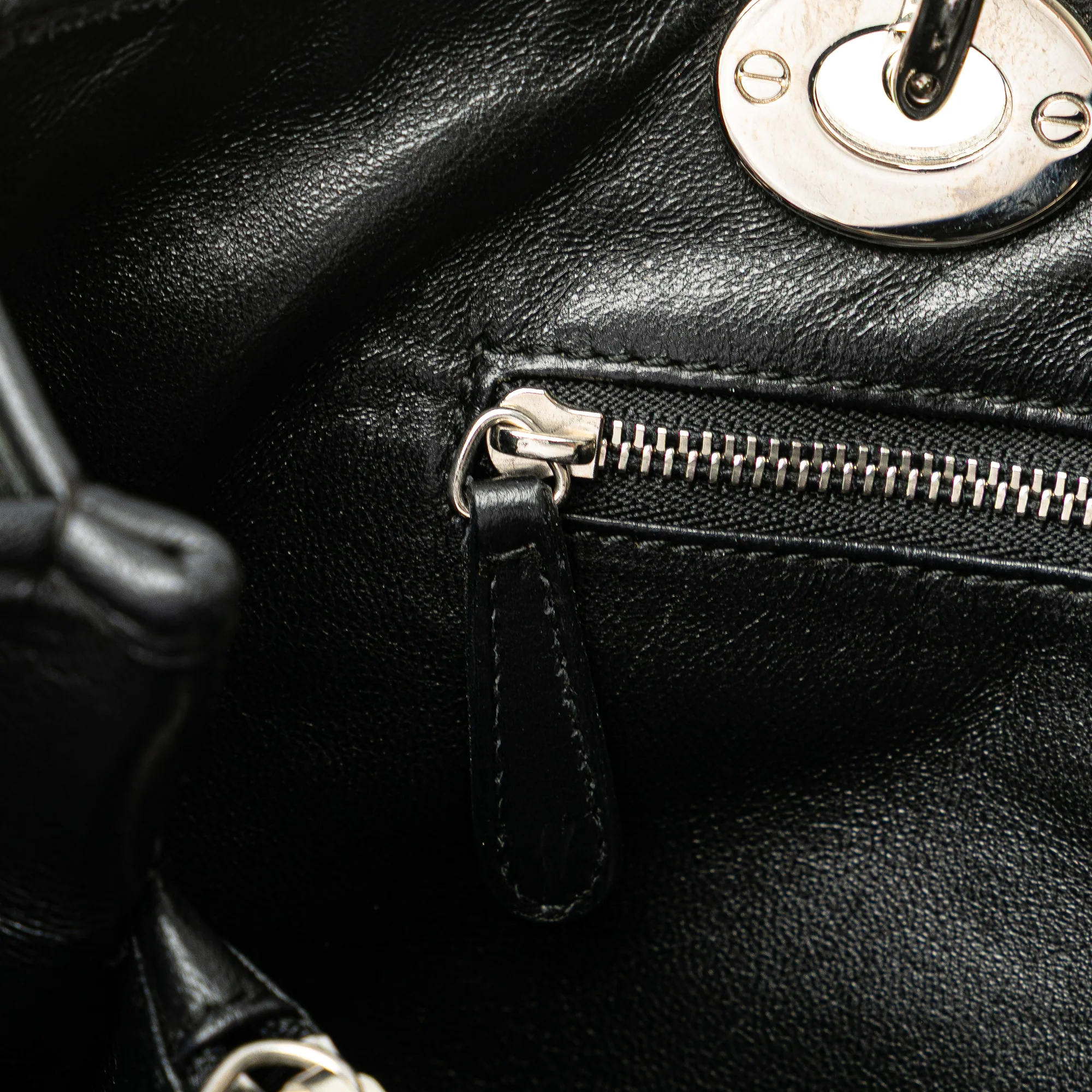 Dior | Pre-Owned Woven Lambskin Lady Avenue Tote | Black - Image 9