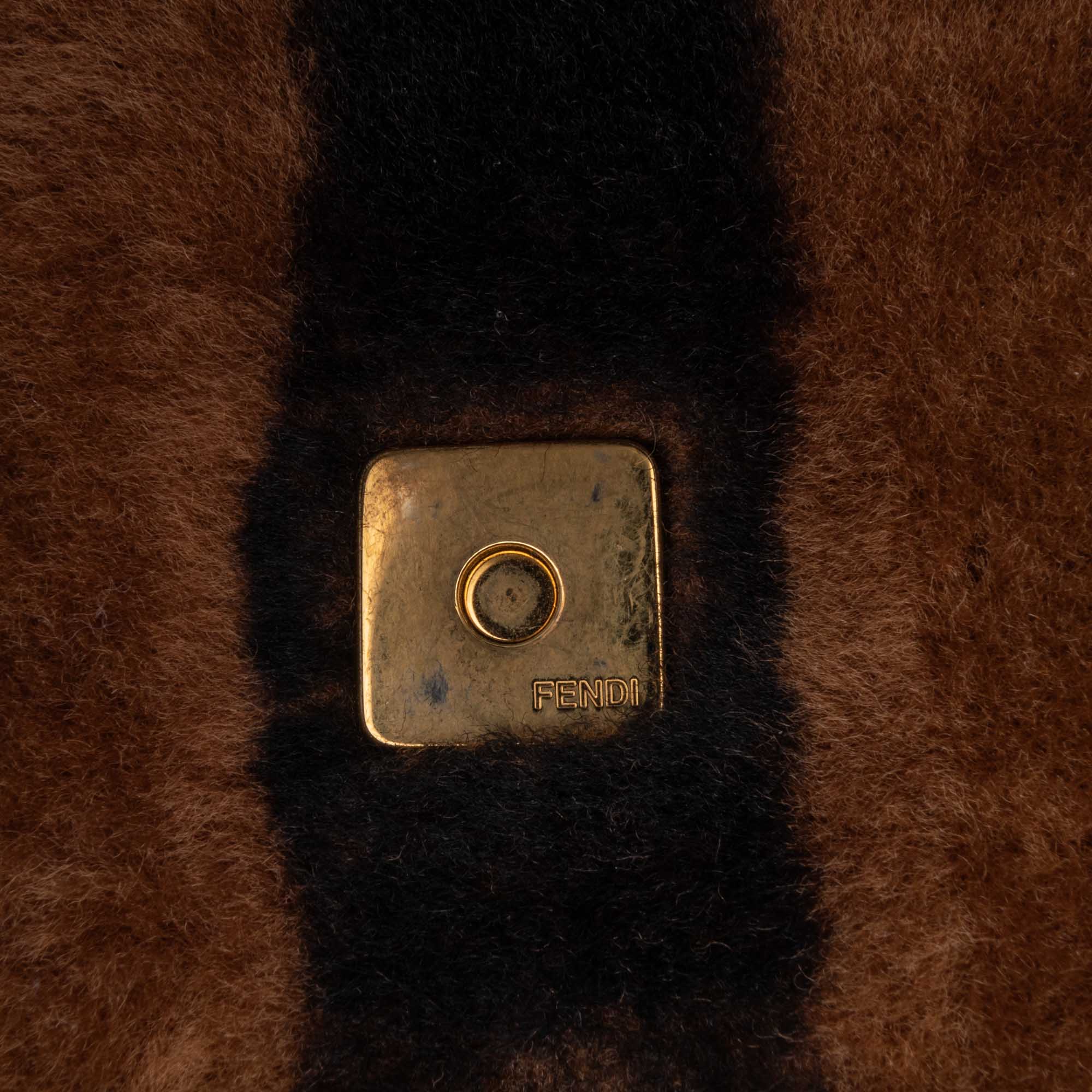 Fendi | Pre-Owned Shearling Pequin Baguette Satchel | Beige - Image 8