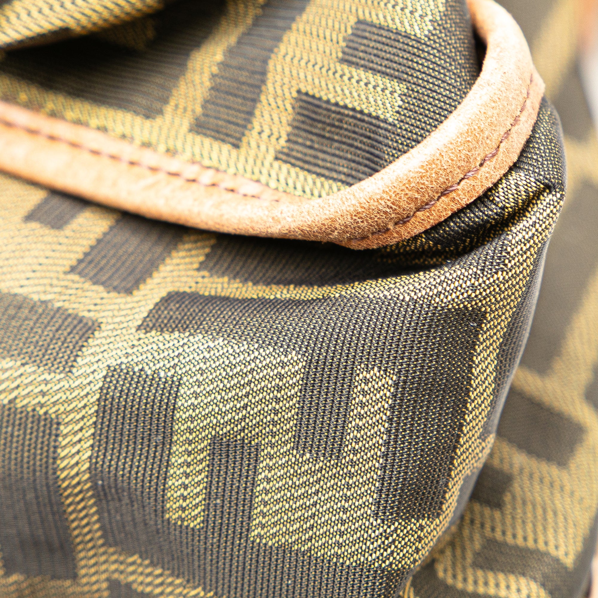 Fendi | Pre-Owned Zucca Canvas Crossbody | Brown - Image 9