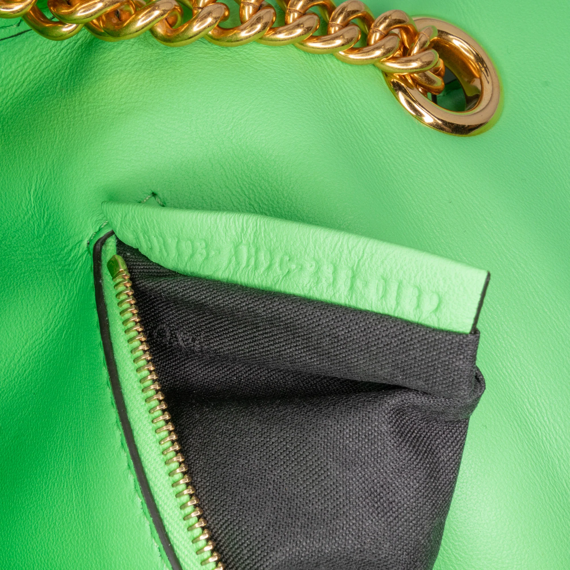 Fendi | Pre-Owned Zucca Embossed Leather Chain Midi Baguette - III | Green/Light Green - Image 8