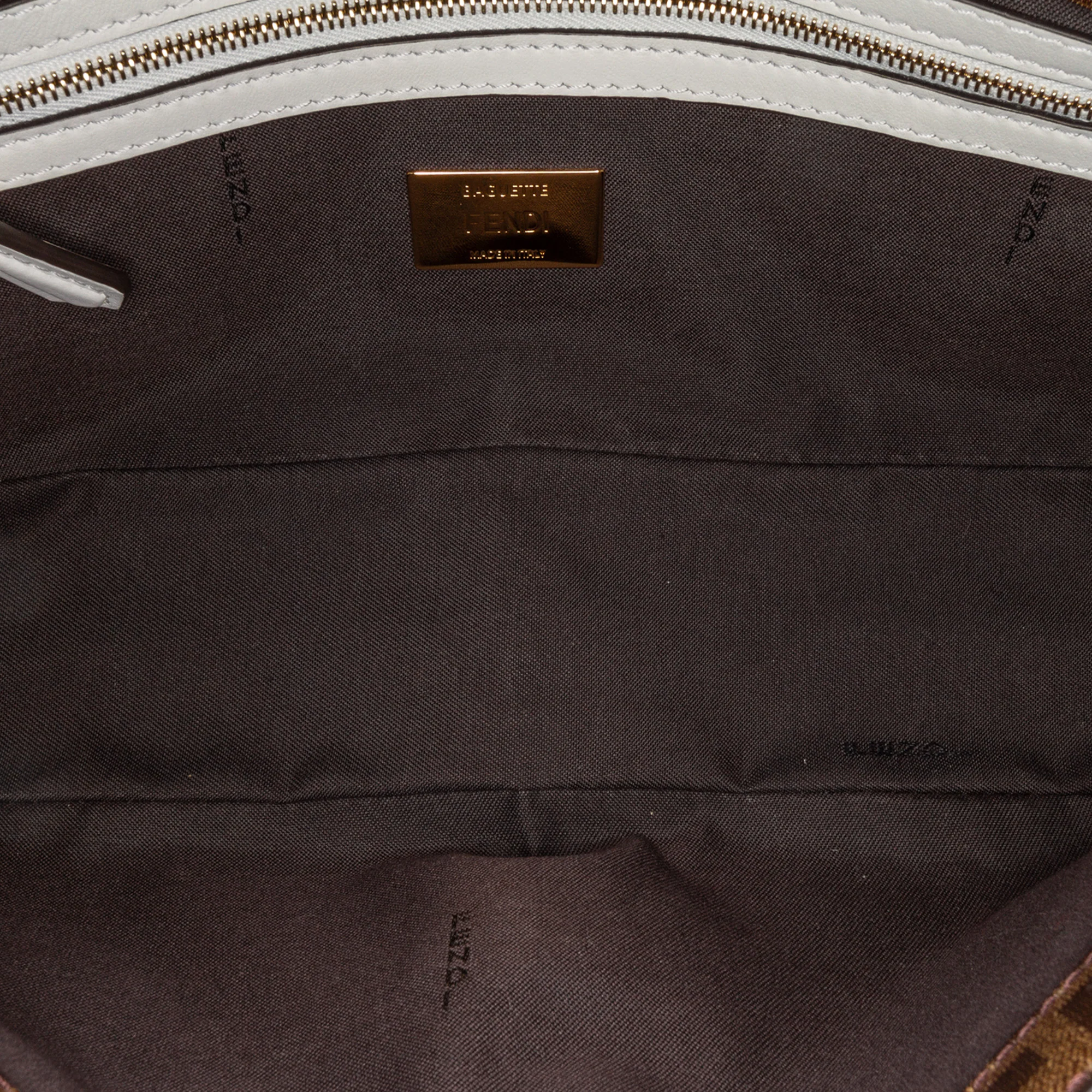 Fendi | Pre-Owned Zucca Glazed Fabric Cage Baguette Satchel - I | Brown - Image 5