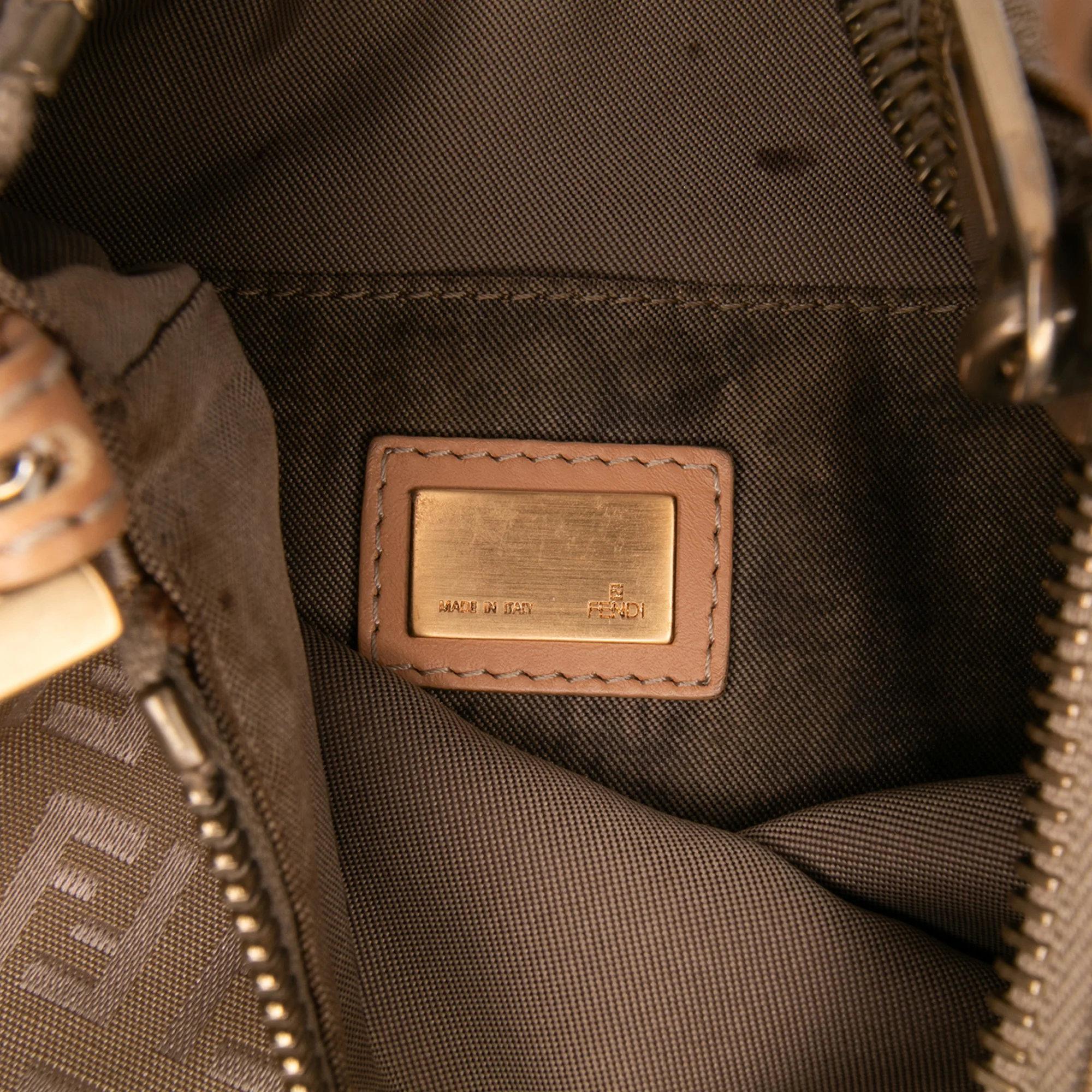 Fendi | Pre-Owned Zucchino Canvas Crossbody - I | Beige - Image 5