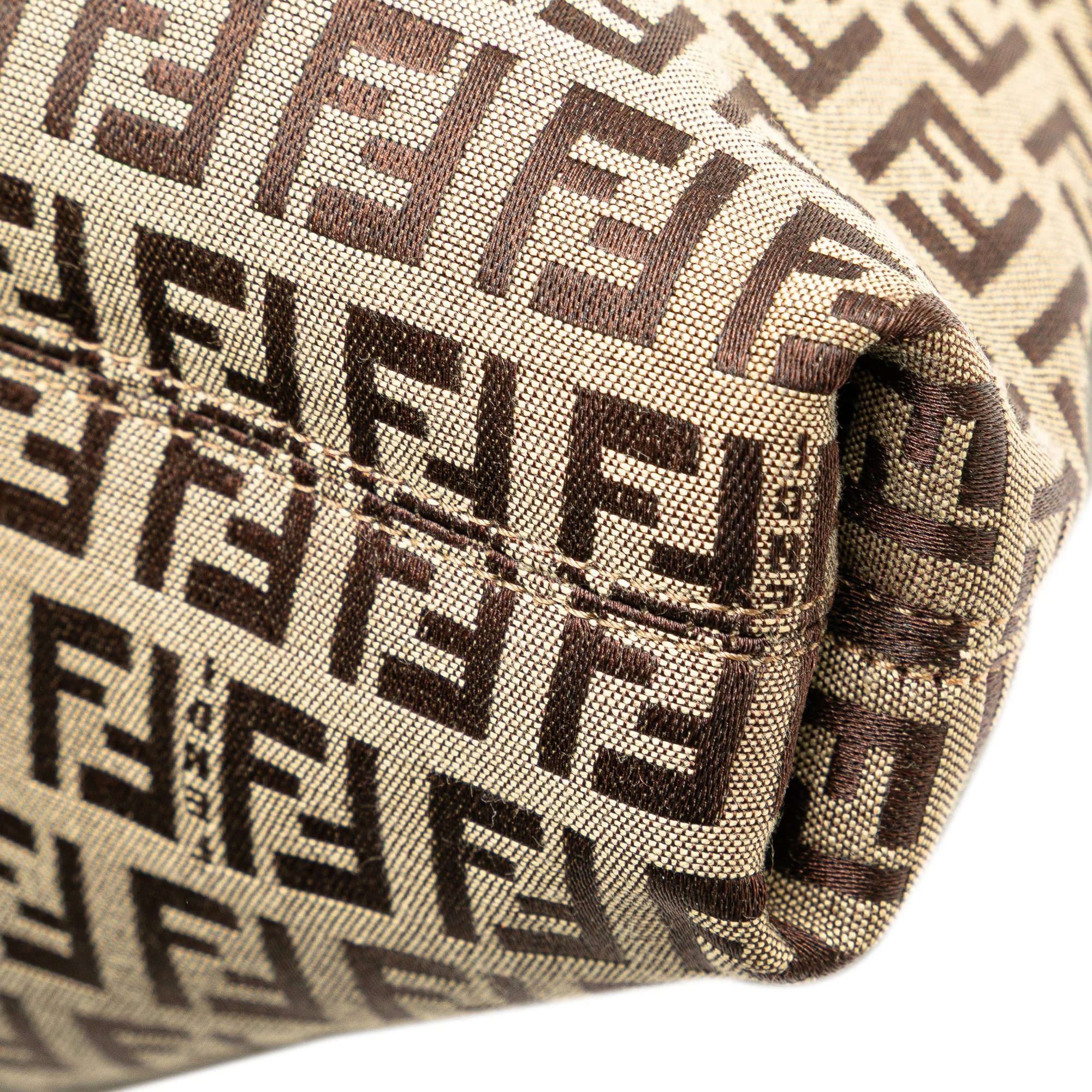 Fendi | Pre-Owned Zucchino Canvas Crossbody - IV | Beige - Image 10