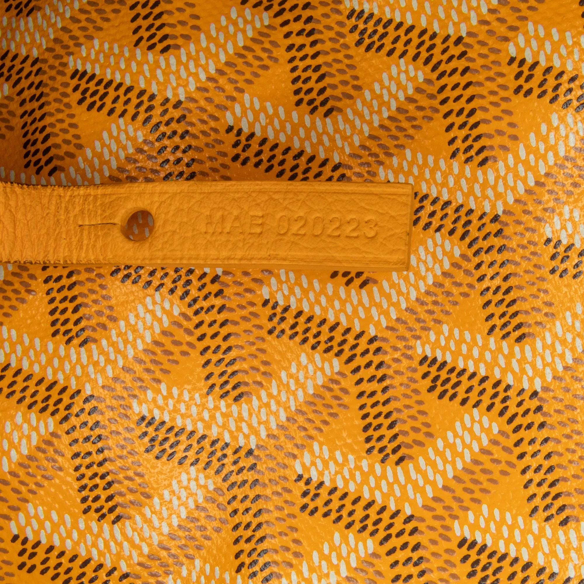 Goyard | Pre-Owned Goyardine Boheme Hobo - I | Yellow - Image 6
