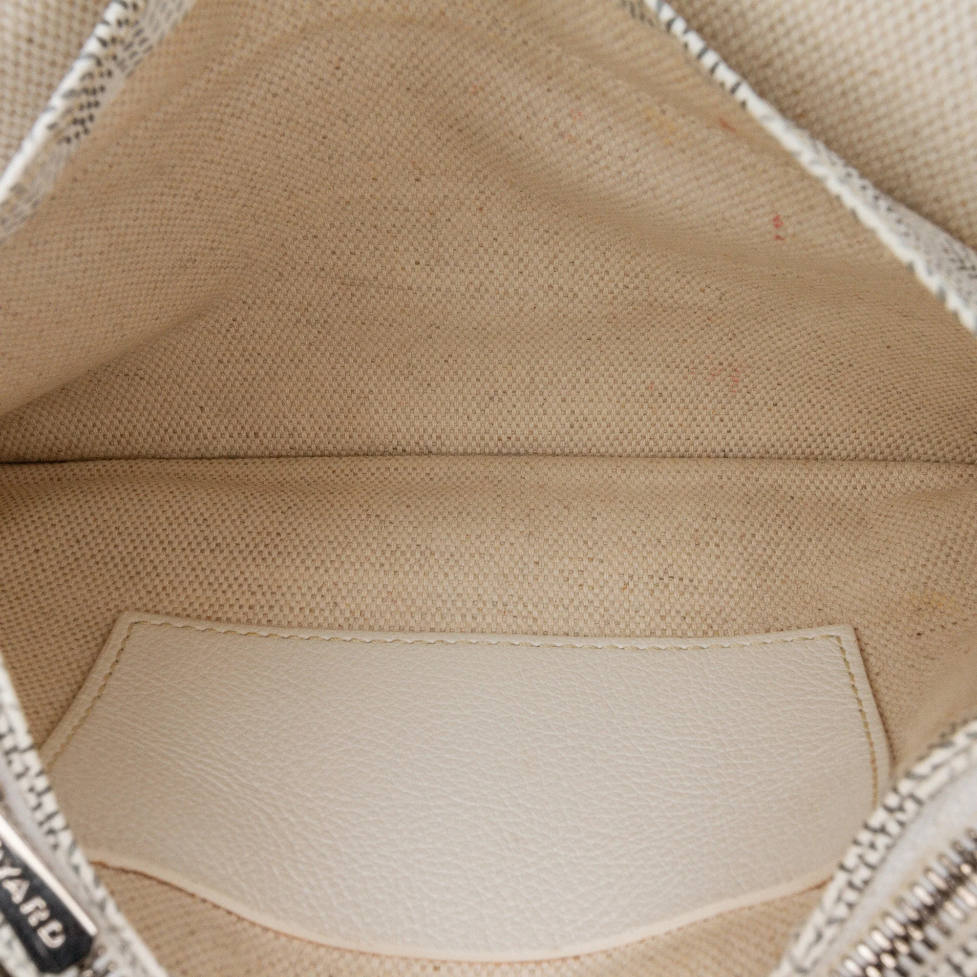 Goyard | Pre-Owned Goyardine Plumet Pocket Wallet - I | White - Image 6