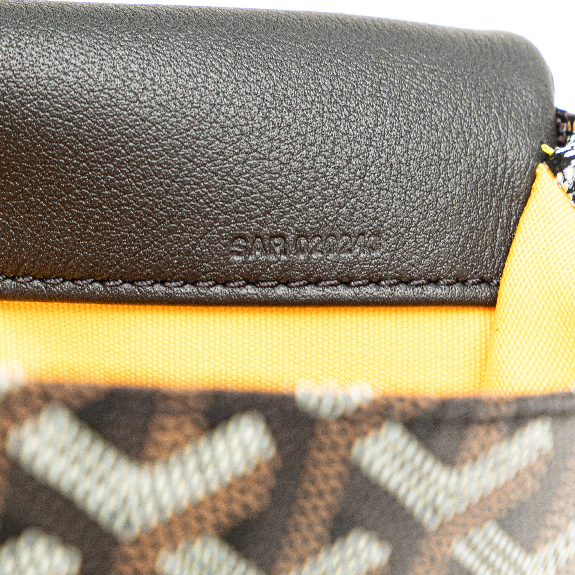 Goyard | Pre-Owned Goyardine Sainte Marie | Black - Image 6