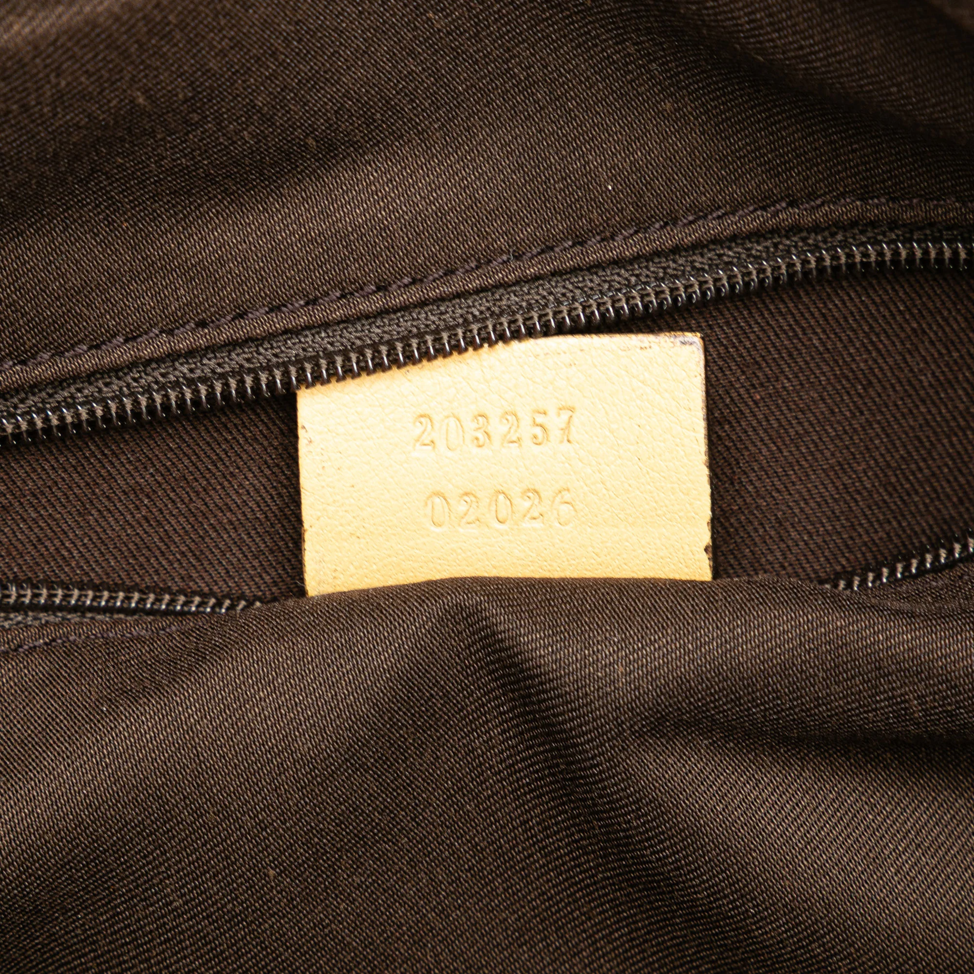 Gucci | Pre-Owned GG Canvas Abbey D Ring Crossbody | Beige - Image 10